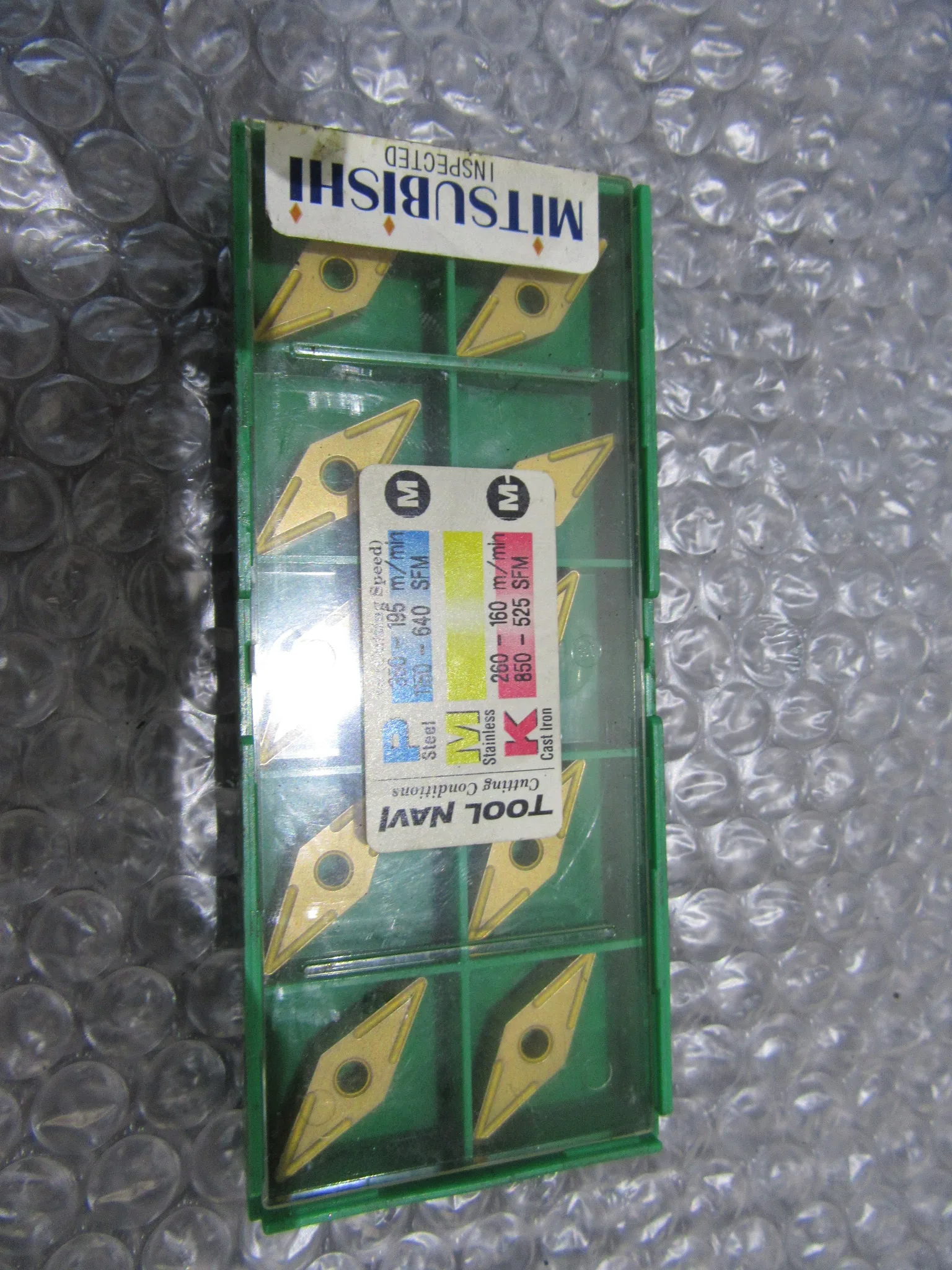 三菱マテリアル チップ VNMG160408 VNMG332 UE6005 / MITSUBISHI MATERIALS Insert VNMG160408 VNMG332 UE6005 TQ230123