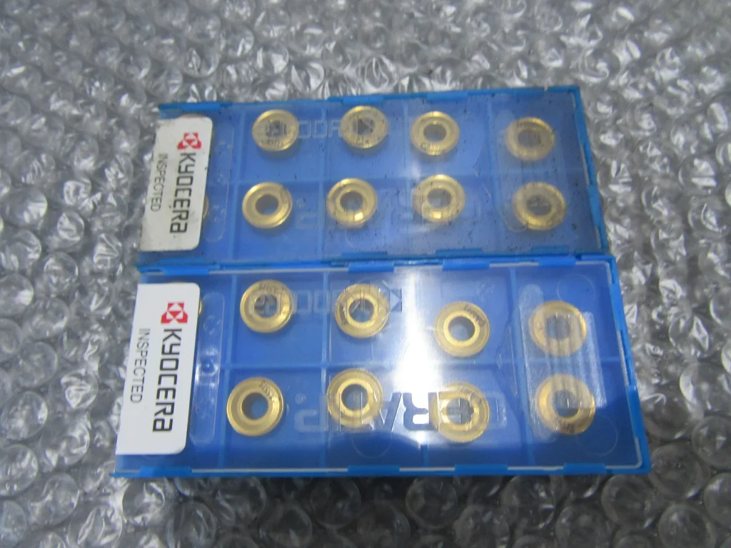 京セラ チップ2個 RCMX1204MO(CA5515) / KYOCERA Insert 2pcs RCMX1204MO(CA5515) TQ230131