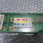三菱マテリアル チップ DNMG150408-SHUE6105 / MITSUBISHI MATERIALS Insert DNMG150408-SHUE6105 TQ230164