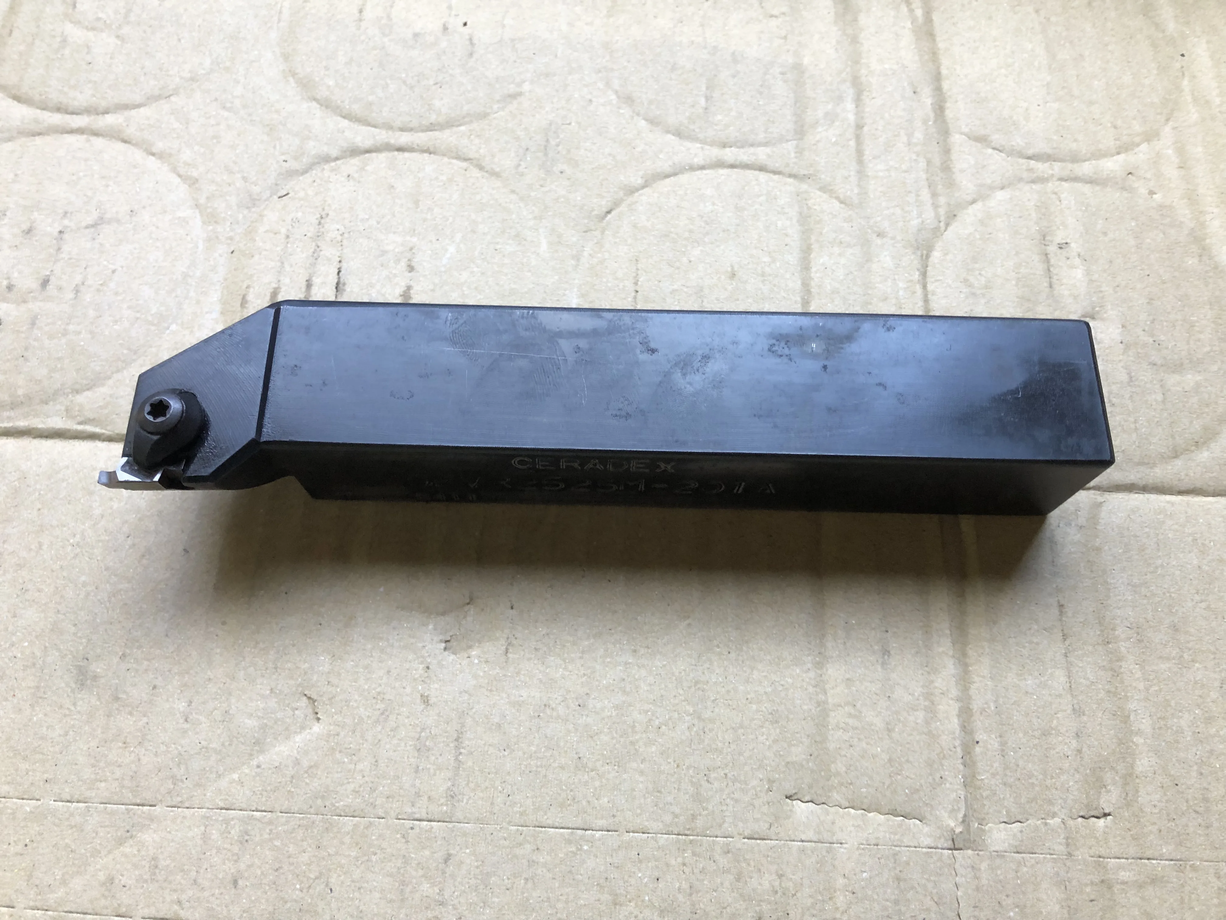 京セラ 溝入れ用ホルダ GFVR2525M-201A / KYOCERA GFVR2525M-201A TQ240001
