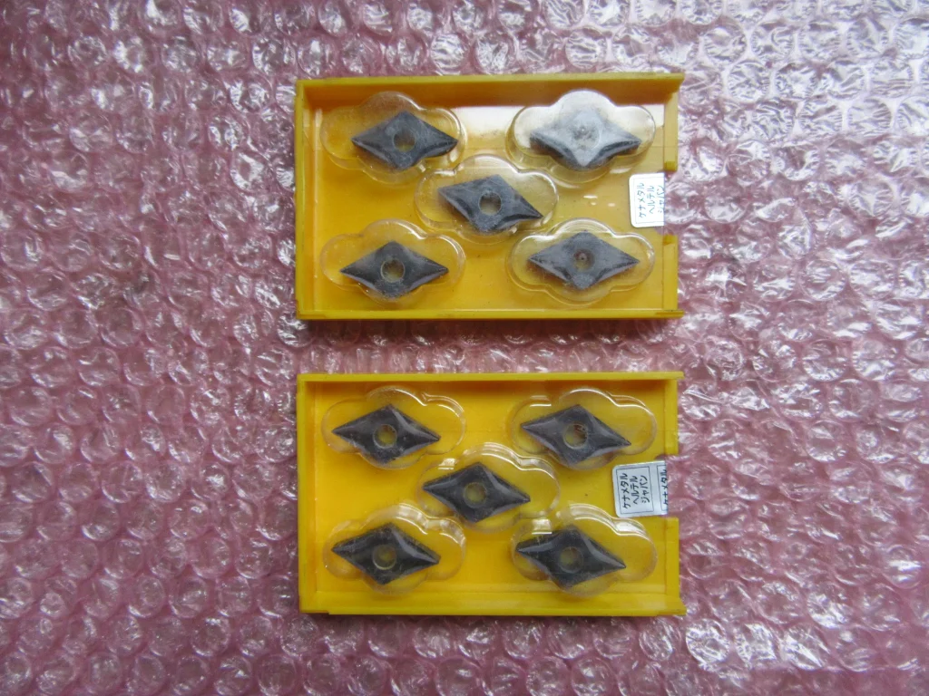 KENNAMETAL/ケナメタル チップ 2個 DNGP150404K ML70 / KENNAMETAL DNGP150404K ML70 TQ250021