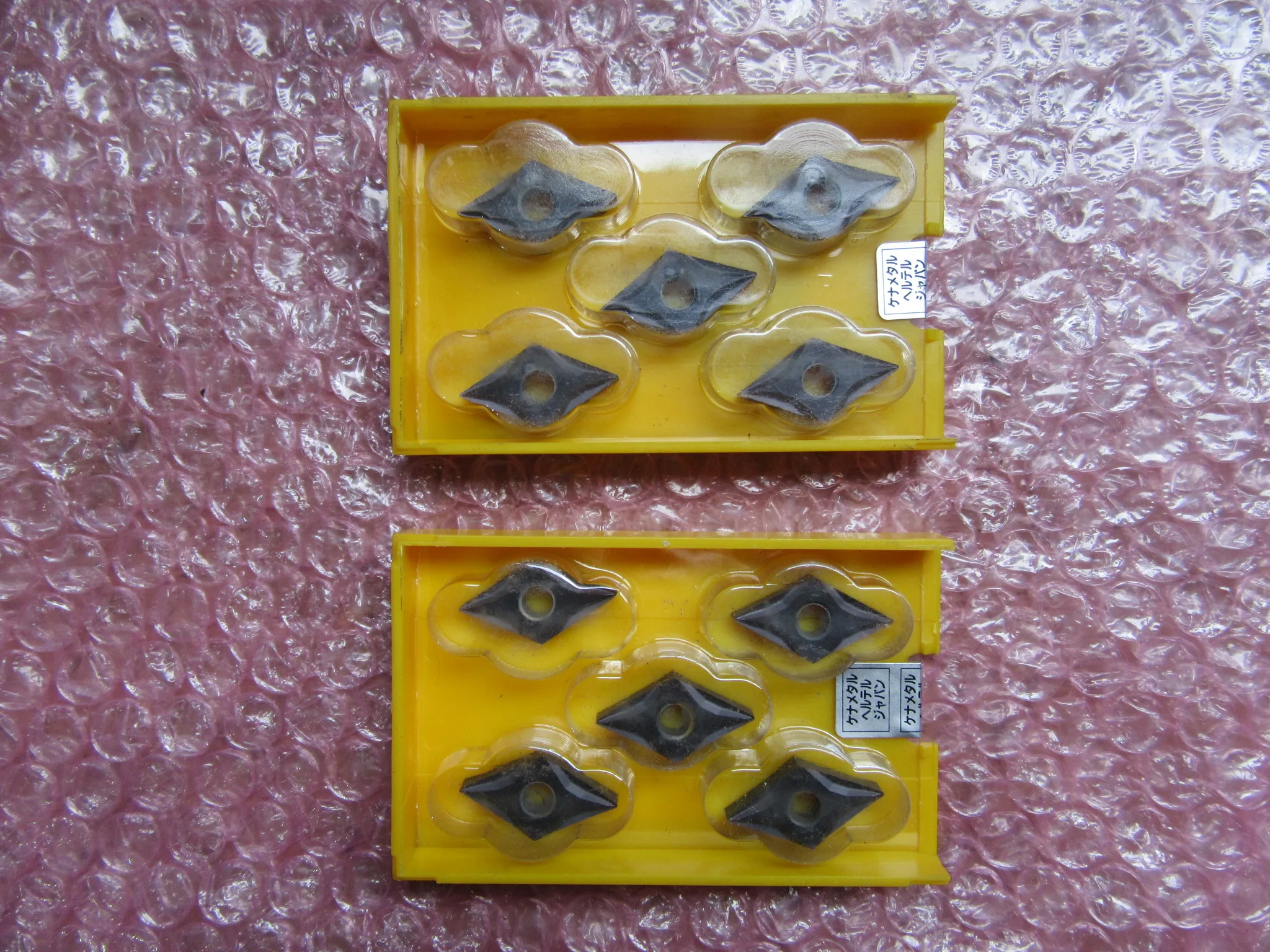 KENNAMETAL/ケナメタル チップ 2個 DNGP150404K ML70 / KENNAMETAL DNGP150404K ML70 TQ250023