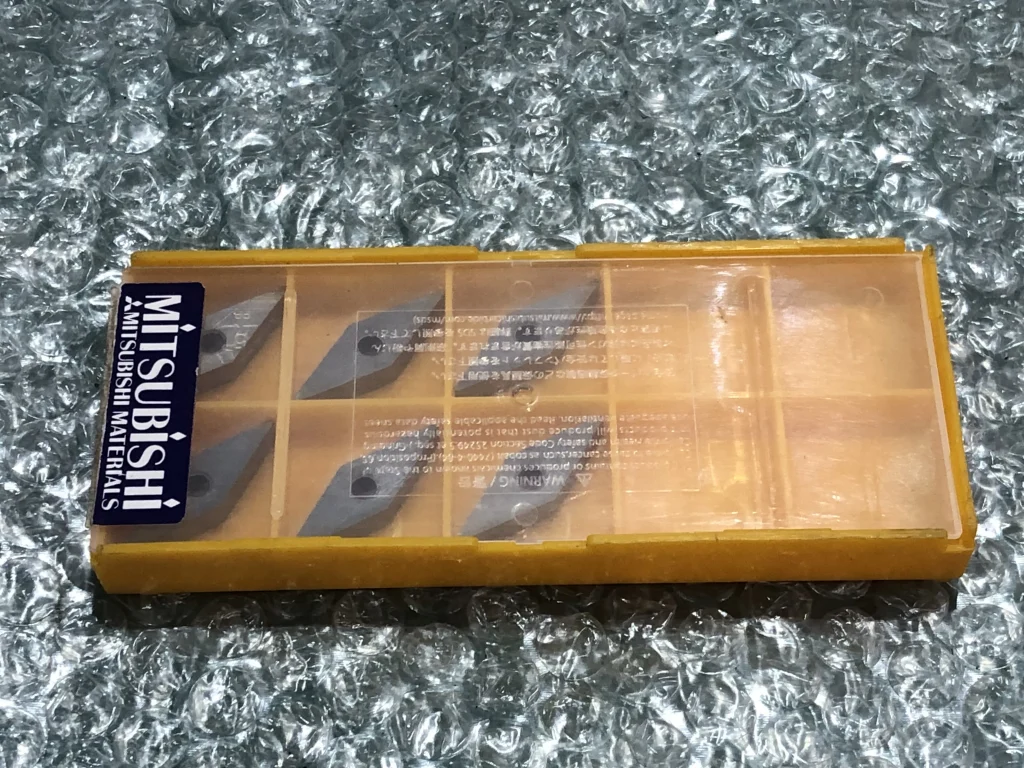 三菱マテリアル チップ VNGA160404 VNGA331 HTi10 / MITSUBISHI MATERIALS VNGA160404 VNGA331 HTi10 TQ250056