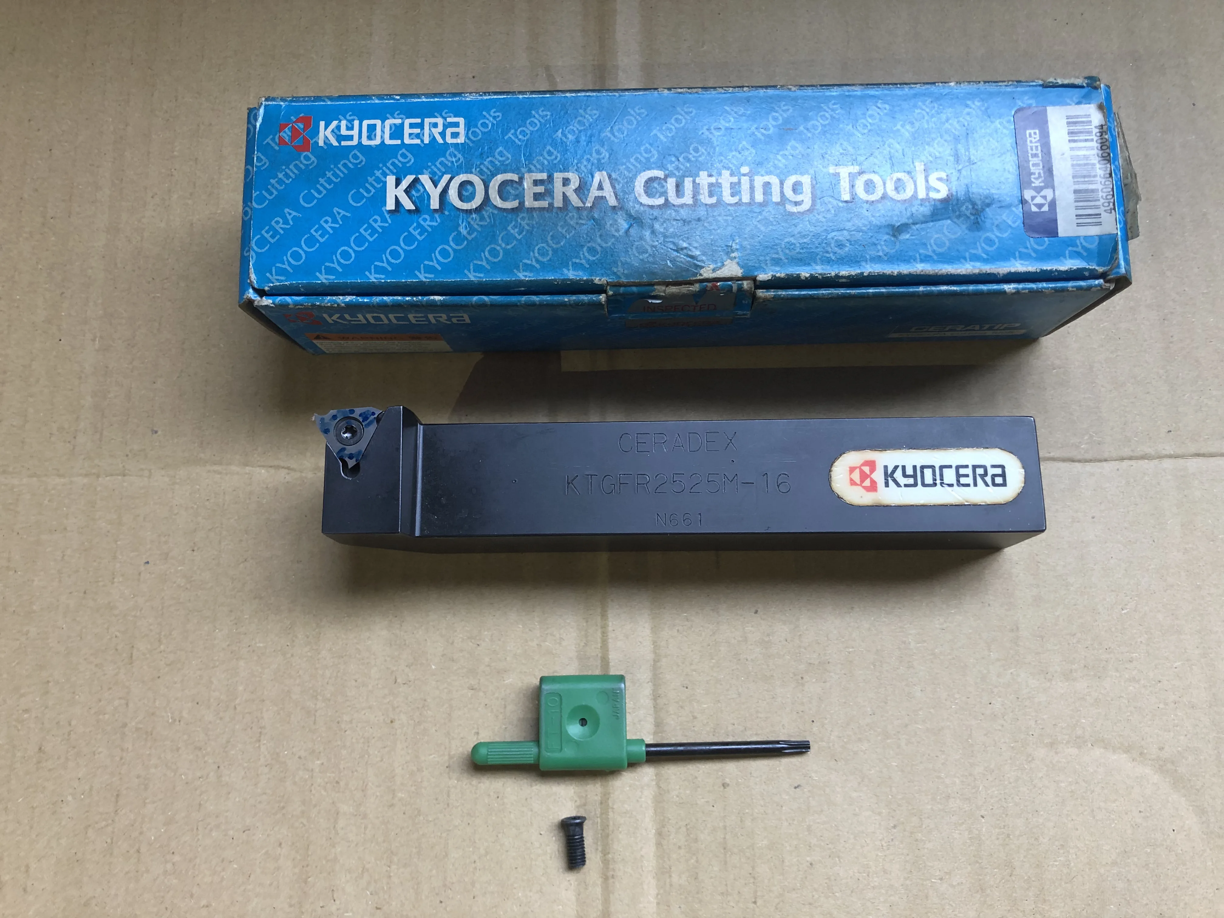 京セラ バイトホルダー KTGFR2525M-16 / KYOCERA KTGFR2525M-16 TQ250180
