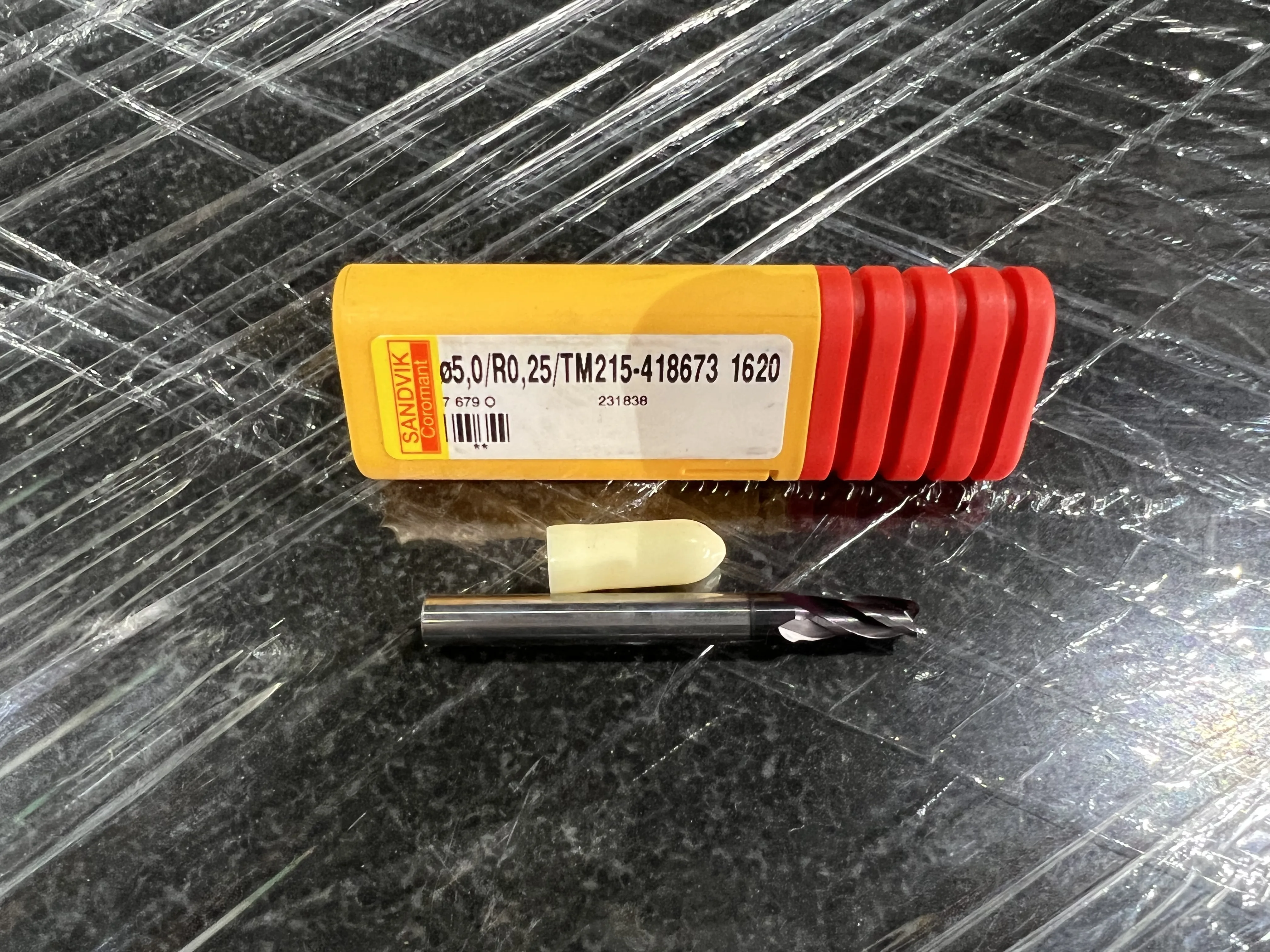 SANDVIK/サンドビック コロミルプルーラ TM215-418673 1620 / SANDVIK CoroMill Plura 4-Flute Radius End Mill TM215-418673 1620 TR220030