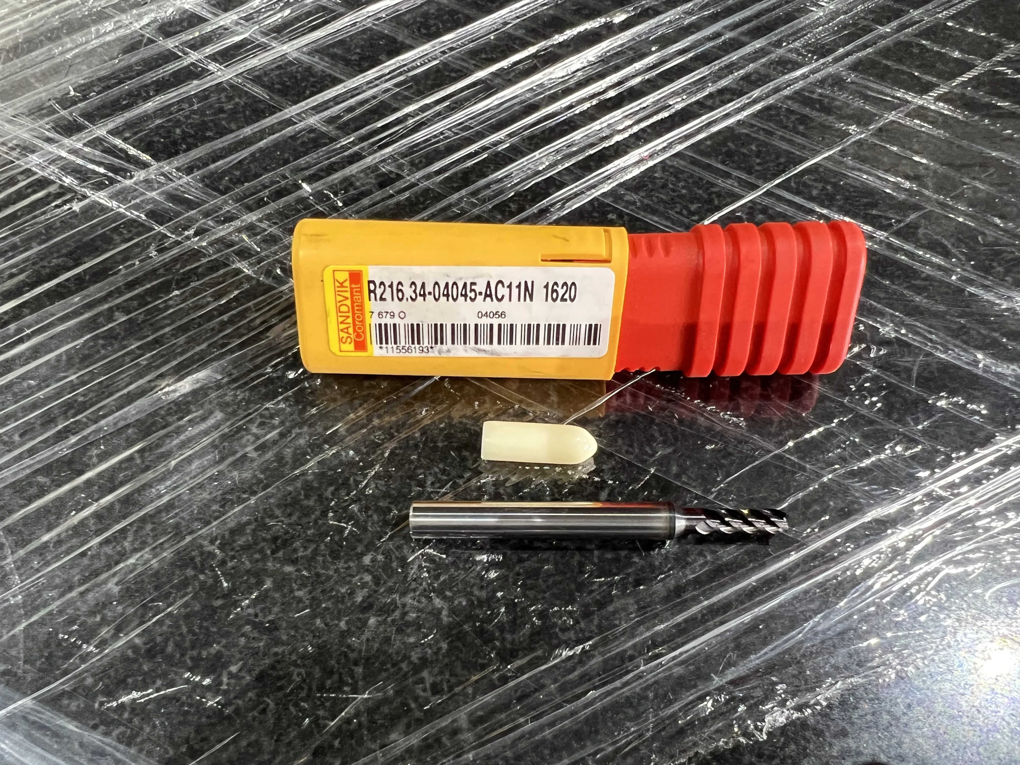 SANDVIK/サンドビック コロミルプルーラ R216.34-04045-AC11N 1620 / SANDVIK CoroMill Plura 4-Flute Square End Mill R216.34-04045-AC11N 1620 TR220043
