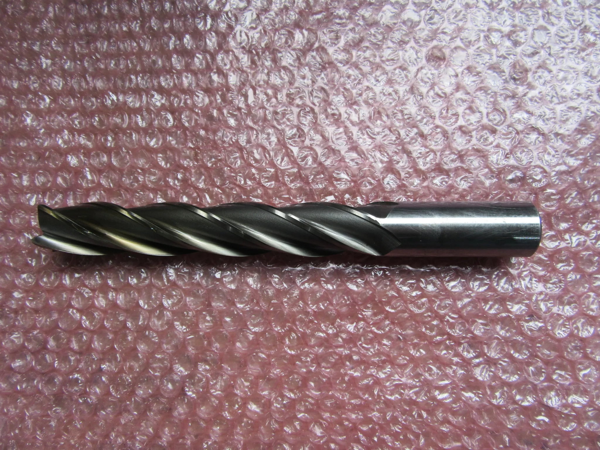 日本ツール 4刃エンドミル 25x150(XM3) / NIPPON TOOL 4-Flute Square End Mill 25x150(XM3) TR230080