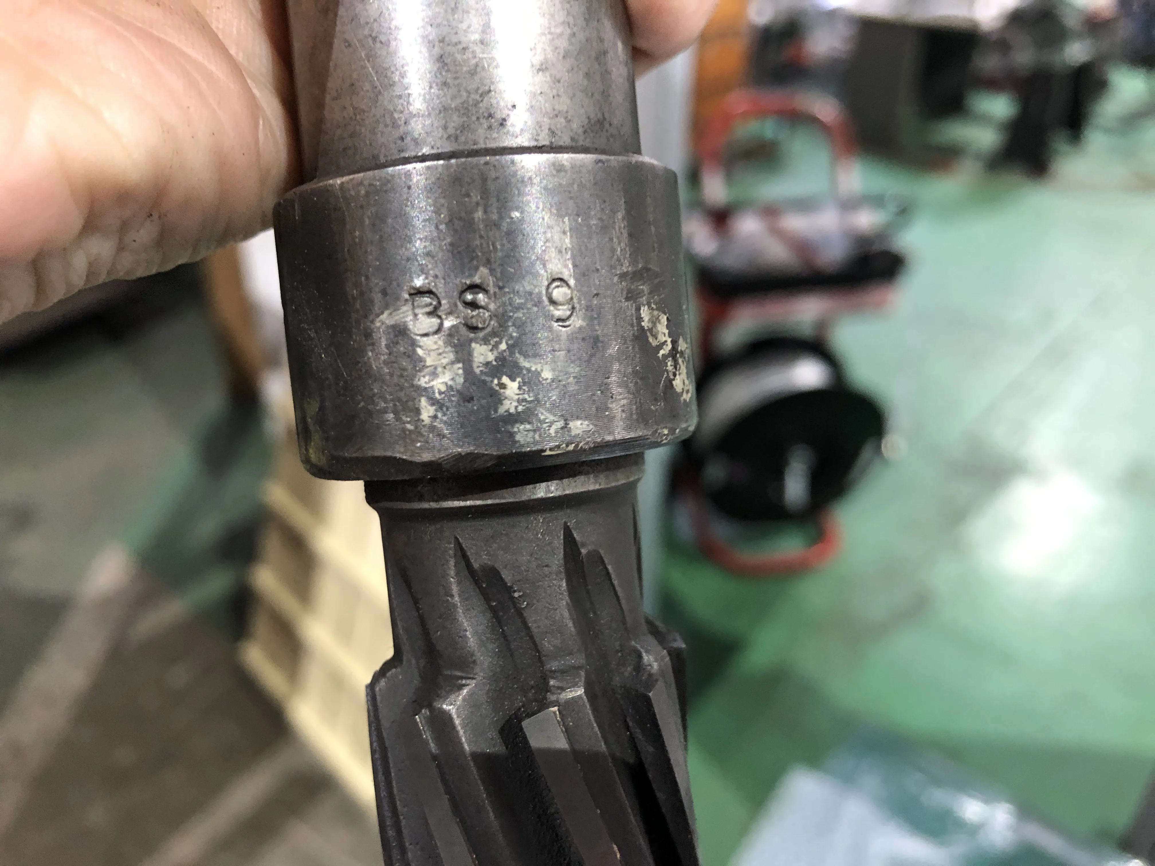 エンドミル（スリーブ付） BS9 / Multi-Flute Square End Mill with Sleeve BS9 TR230160