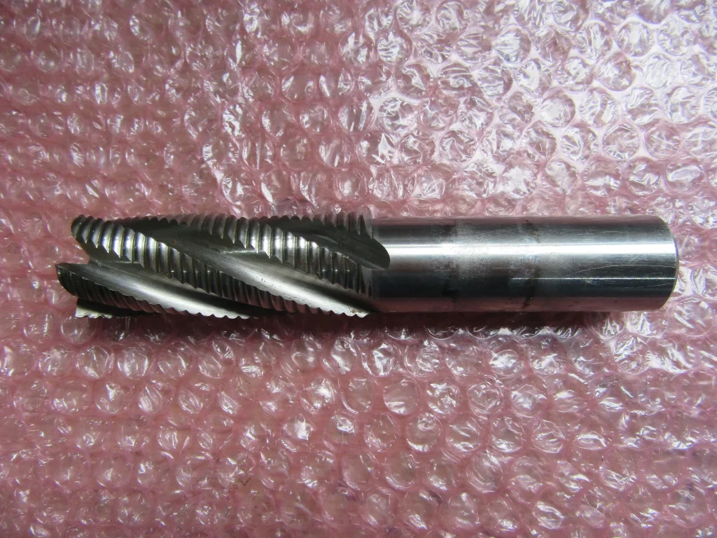 エンドミル 28 / Roughing End Mill 28 TR230437