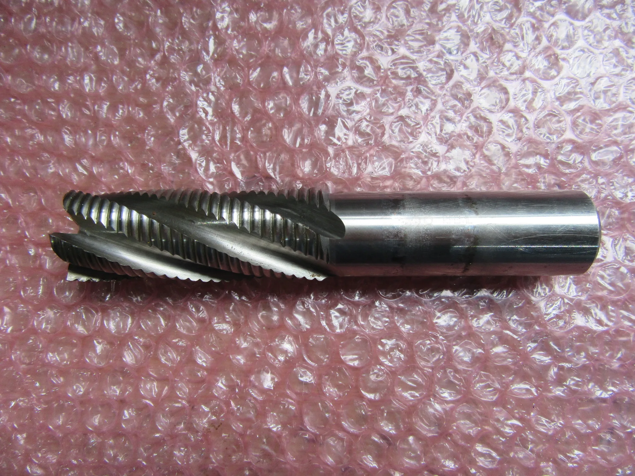 エンドミル 28 / Roughing End Mill 28 TR230437