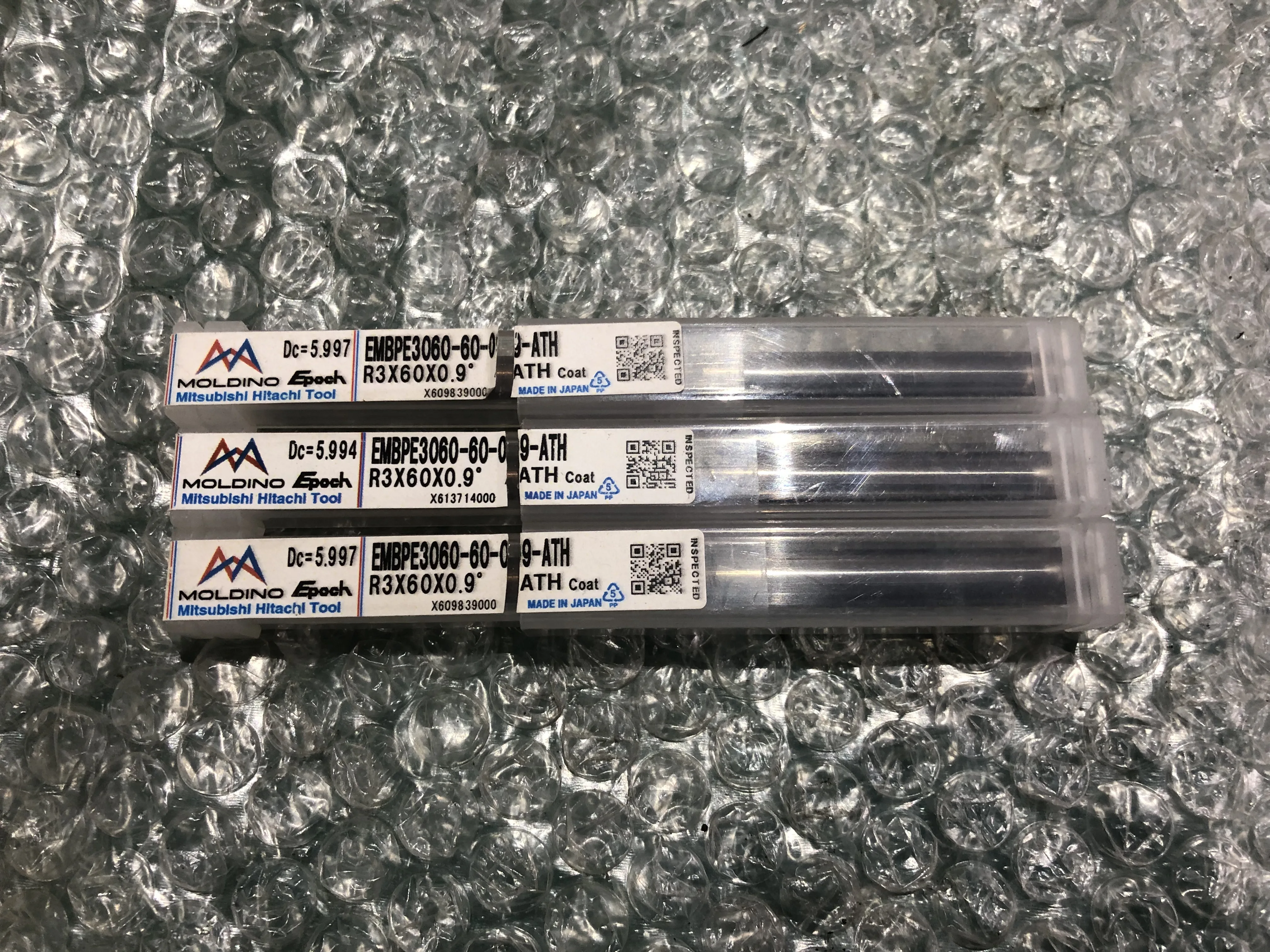 三菱日立ツール 3枚刃ロングネックボールエンドミル R3x60x0.9°（3本） / MITSUBISHI HITACHI TOOL R3x60x0.9°（3本） TR250090