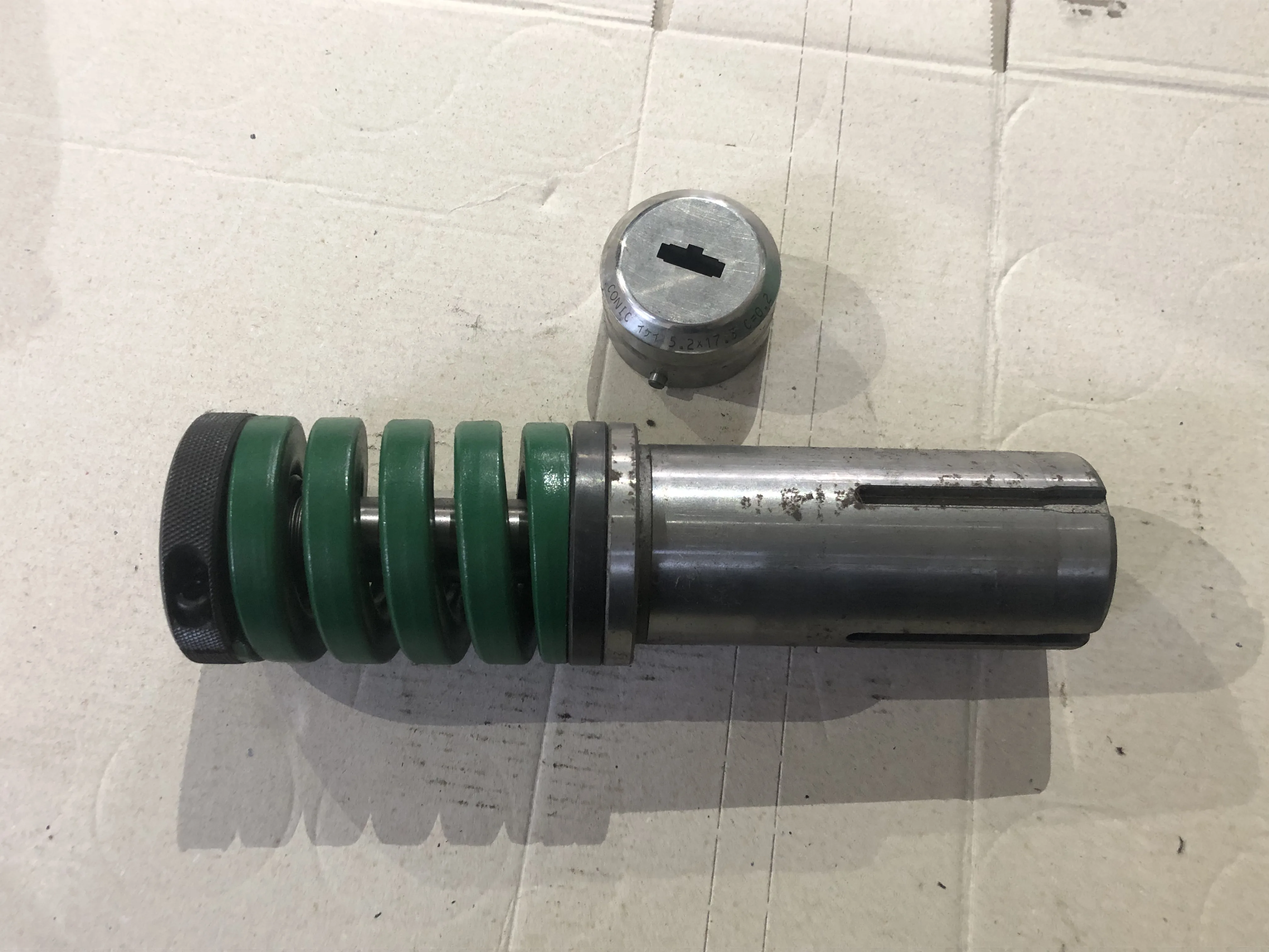 コニック タレパン金型（ロング/セット） イケイ5.2ｘ17.3（パンチ）/イケイ5.2ｘ17.3 Ｃ＝0.2（ダイ） / CONIC Turret Punch & Die Set (Long) イケイ5.2ｘ17.3（パンチ）/イケイ5.2ｘ17.3 Ｃ＝0.2（ダイ） TS220027