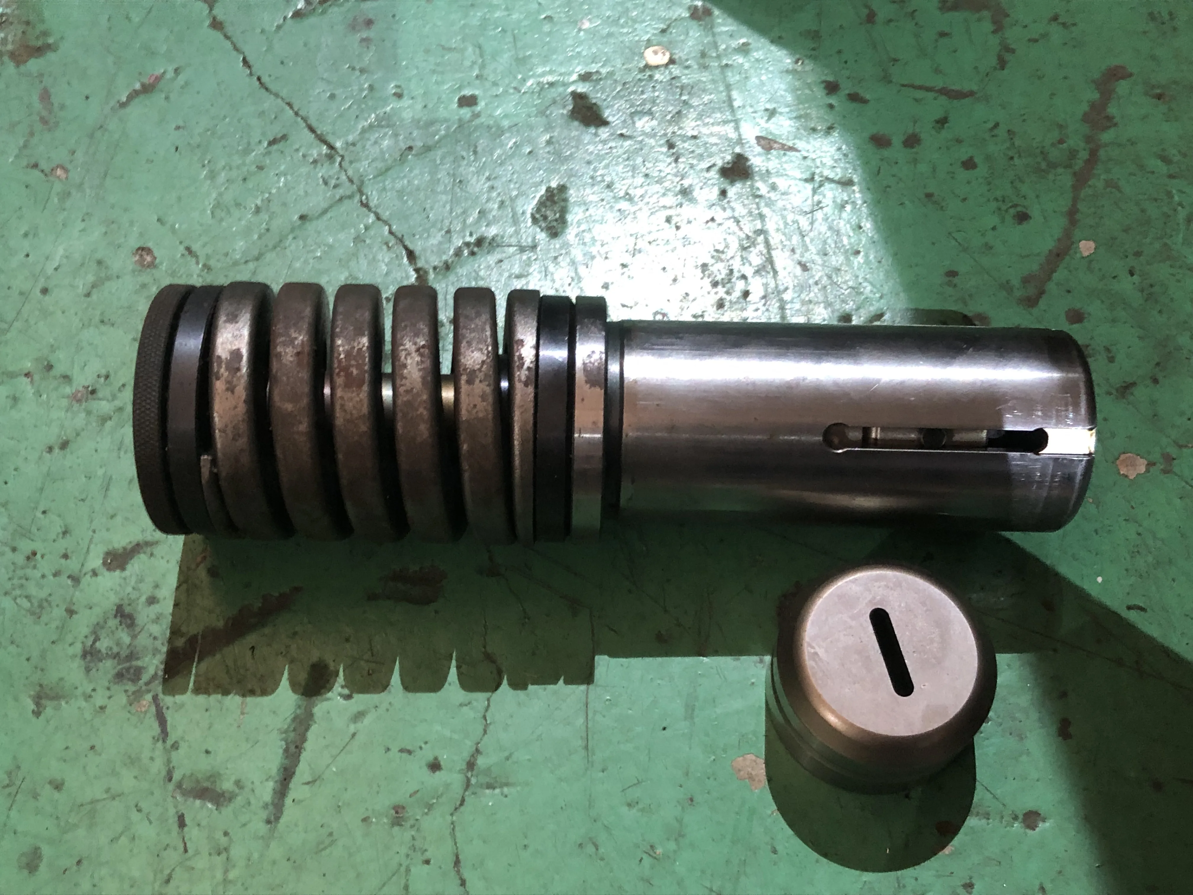 アマダ タレパン金型 パンチ4.1ｘ20.0 165° ダイ4.4ｘ20.3 165° / AMADA Turret Punch & Die Set パンチ4.1ｘ20.0 165° ダイ4.4ｘ20.3 165° TS230023