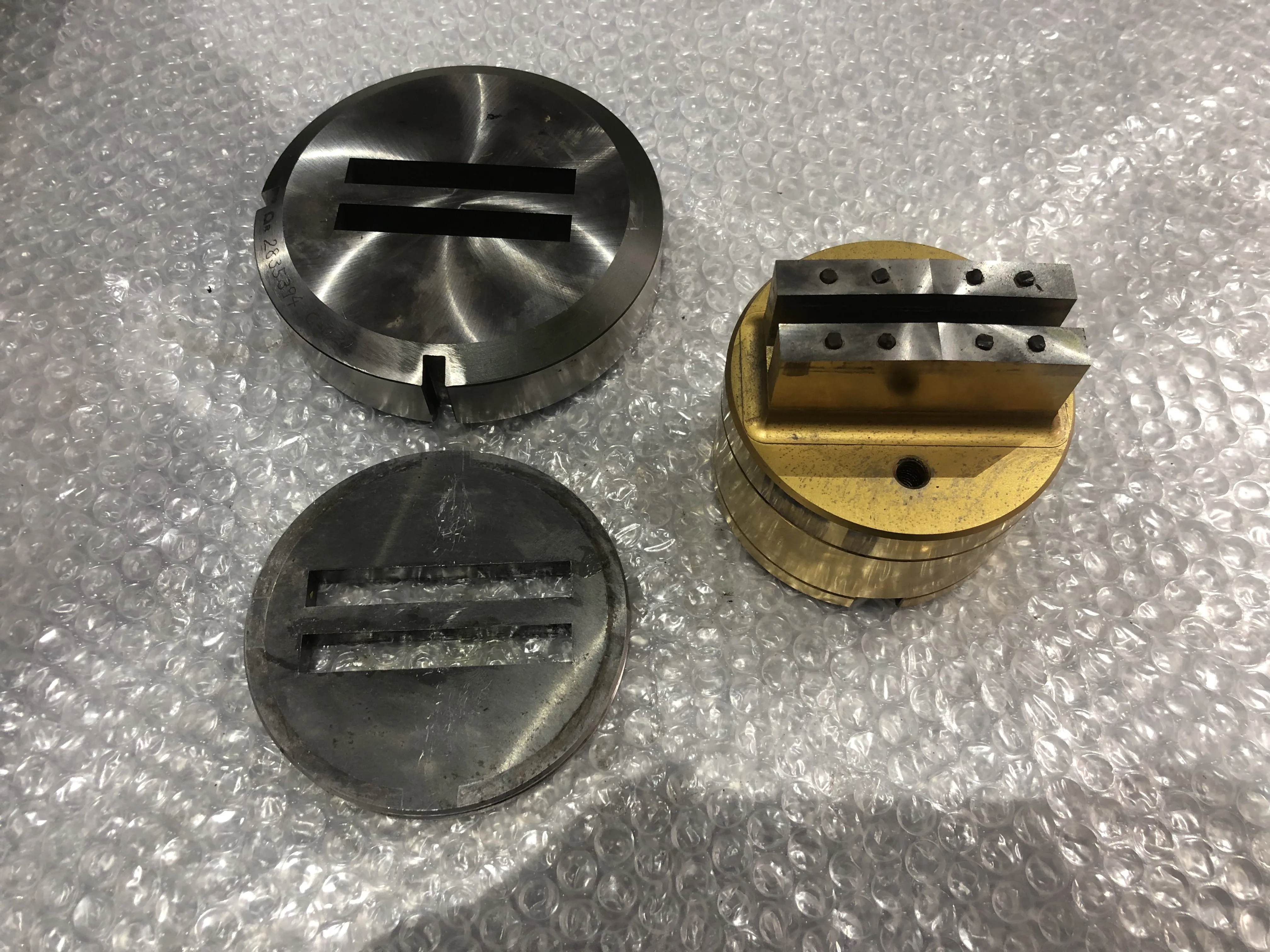 アマダ タレパン金型（セット） パンチ：10ｘ70-2レン ダイ：2835394 Ｃ＝0.20 / AMADA Turret Punch & Die Set パンチ：10ｘ70-2レン ダイ：2835394 Ｃ＝0.20 TS230170