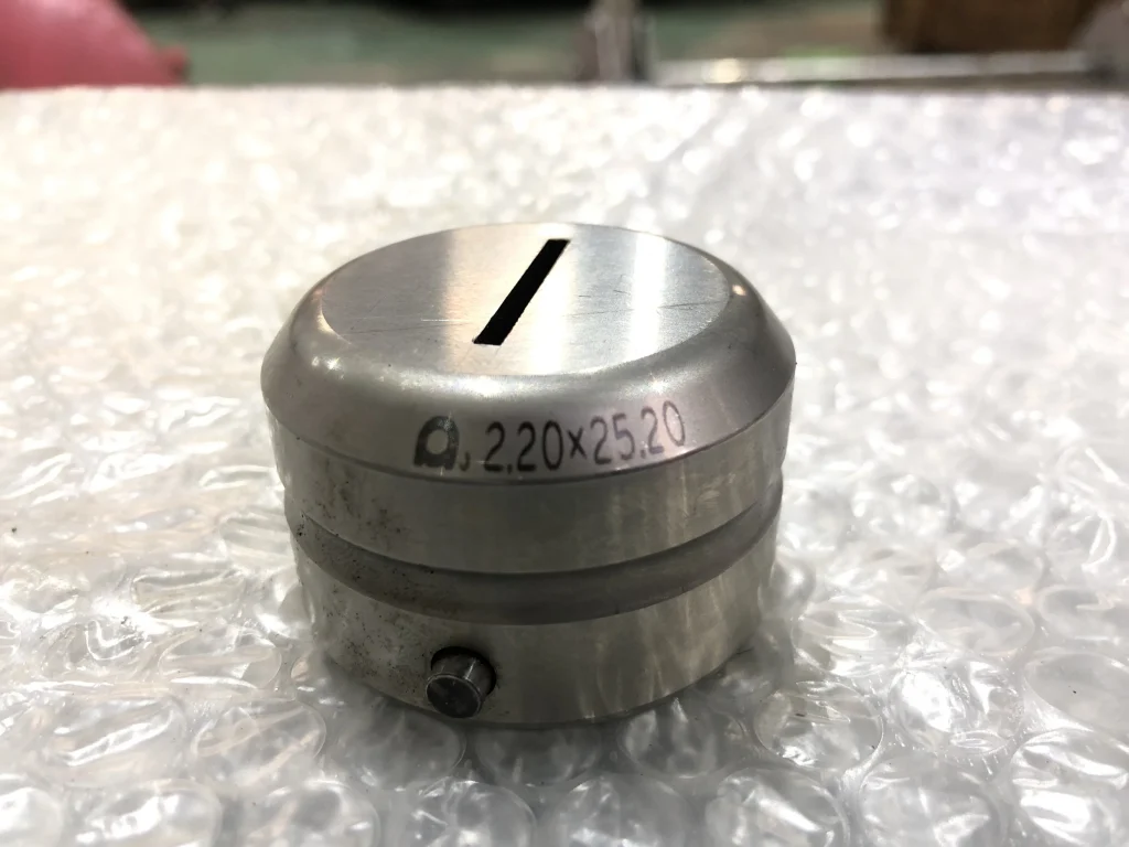 アマダ タレパン金型（ダイ）3個 ①2.20x25.20 ②3.2x18.2 ③.2.70x20.40 / AMADA Turret Punch Die 3pcs ①2.20x25.20 ②3.2x18.2 ③.2.70x20.40 TS230181