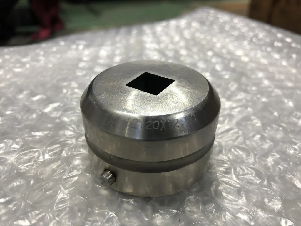 アマダ タレパン金型（ダイ）3個 ①12.20x12.20 ②6.4x15.4 ③6.90x30.40 / AMADA Turret Punch Die 3pcs ①12.20x12.20 ②6.4x15.4 ③6.90x30.40 TS230212