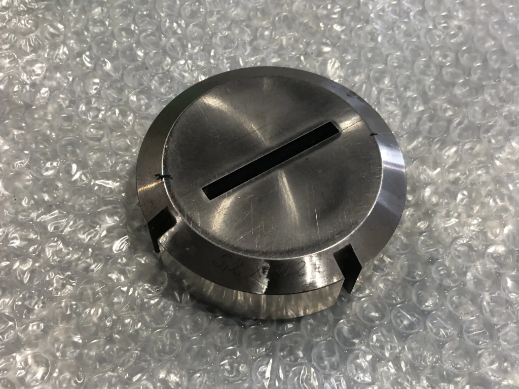 アマダ タレパン金型（ダイ） 5.2ｘ50.2 / AMADA Turret Punch Die 5.2ｘ50.2 TS230228