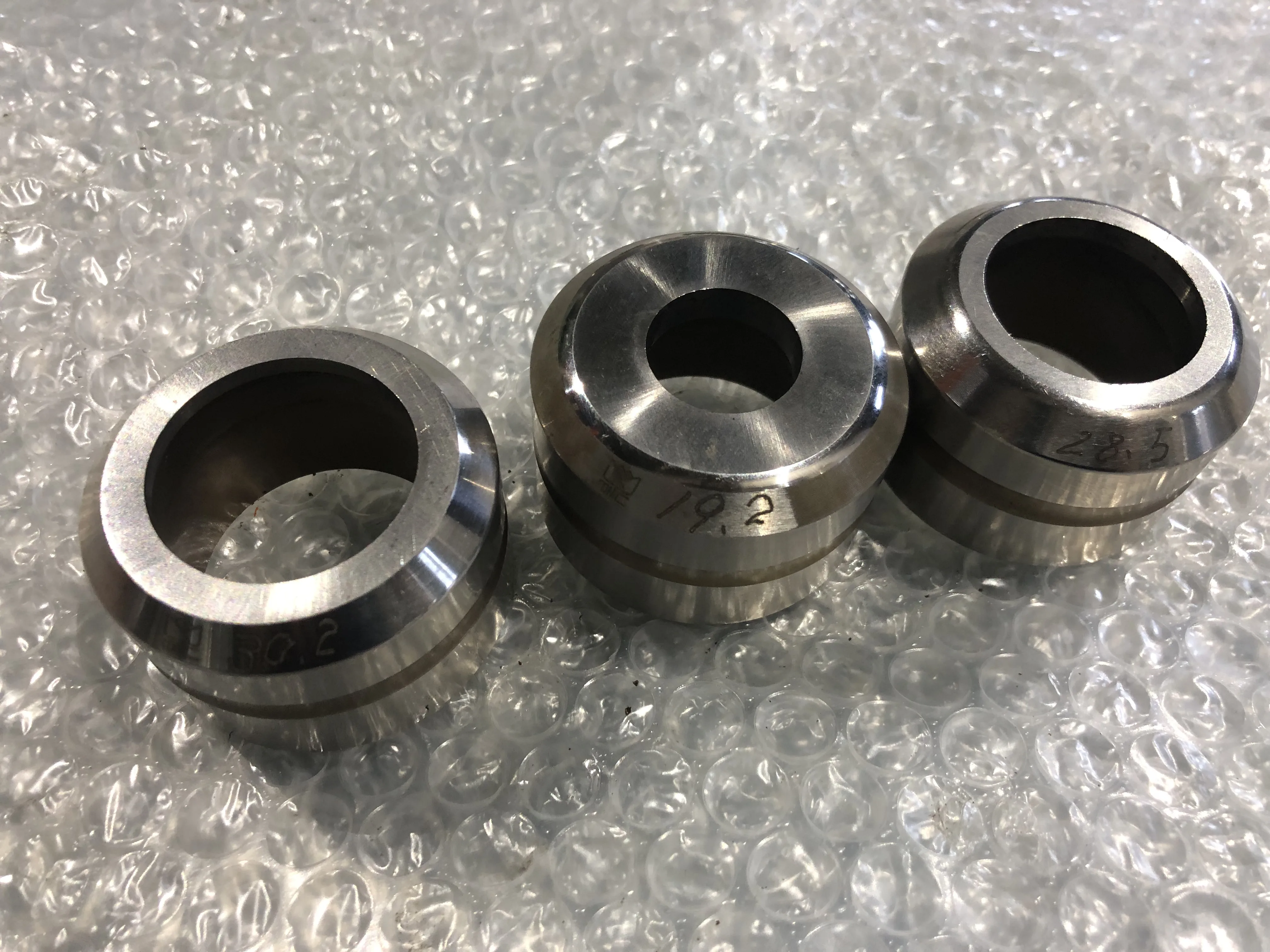 コニック タレパン金型（ダイ）3個 30.2/19.2/28.5 / CONIC Turret Punch Die 3pcs 30.2/19.2/28.5 TS230235