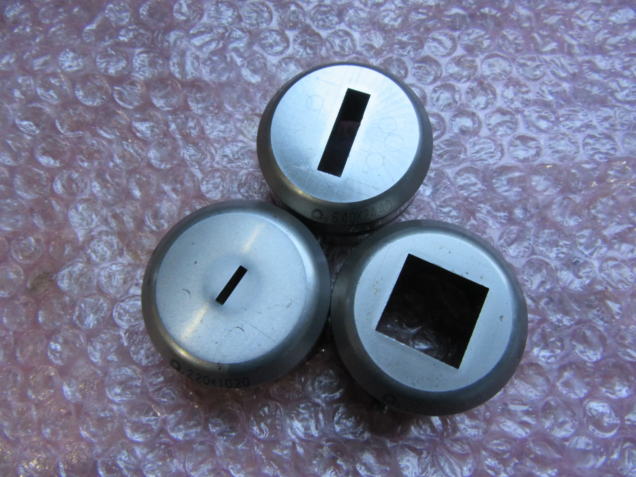 アマダ タレパン金型（ダイ）3個 ①6.40x24.40②20.20ｘ20.20③2.20x10.20 / AMADA Turret Punch Die 3pcs ①6.40x24.40②20.20ｘ20.20③2.20x10.20 TS230251