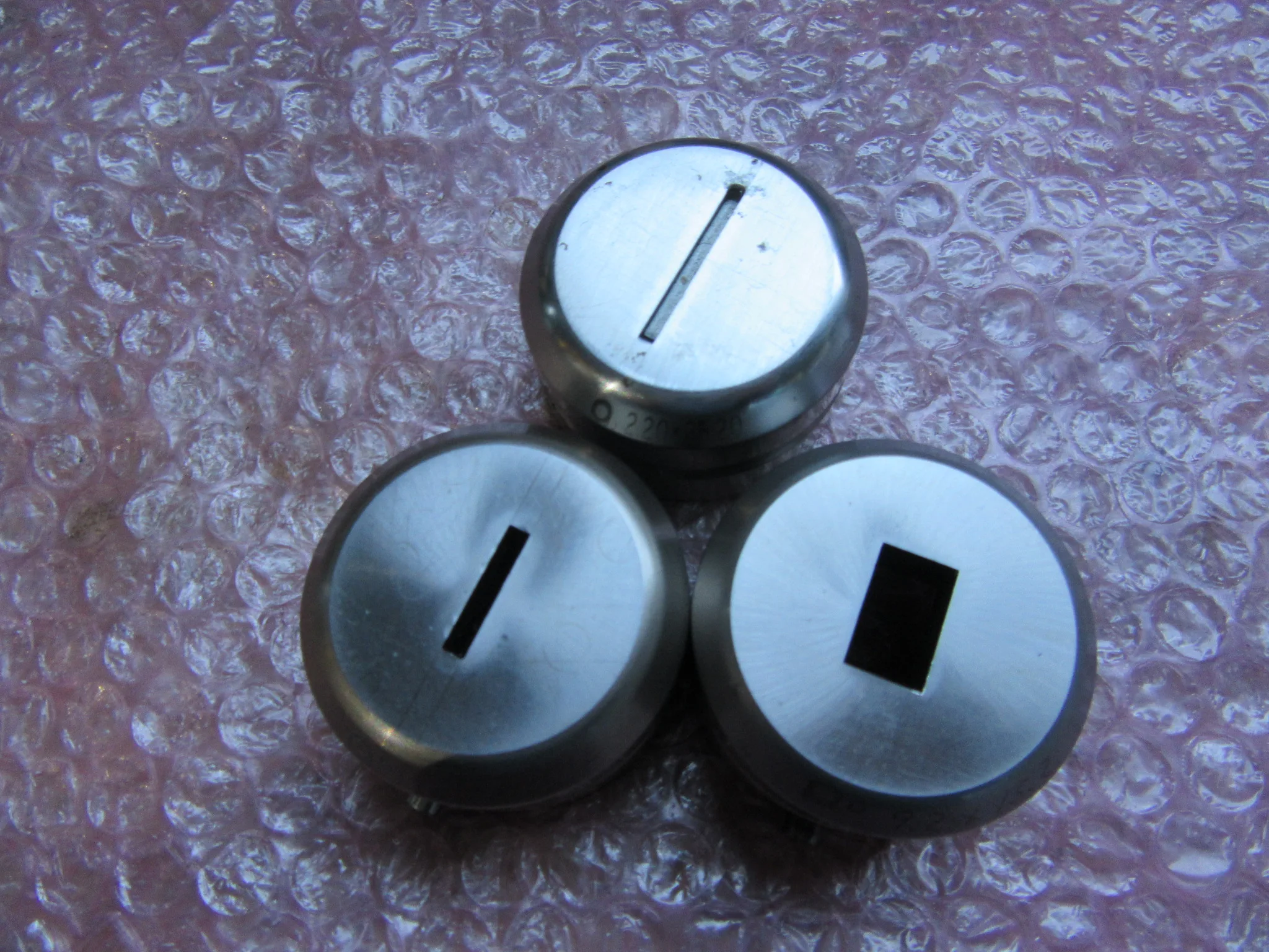 アマダ タレパン金型（ダイ）3個 ①2.20ｘ25.20②9.2ｘ15.2③2.9ｘ16.4 / AMADA Turret Punch Die 3pcs ①2.20ｘ25.20②9.2ｘ15.2③2.9ｘ16.4 TS230252
