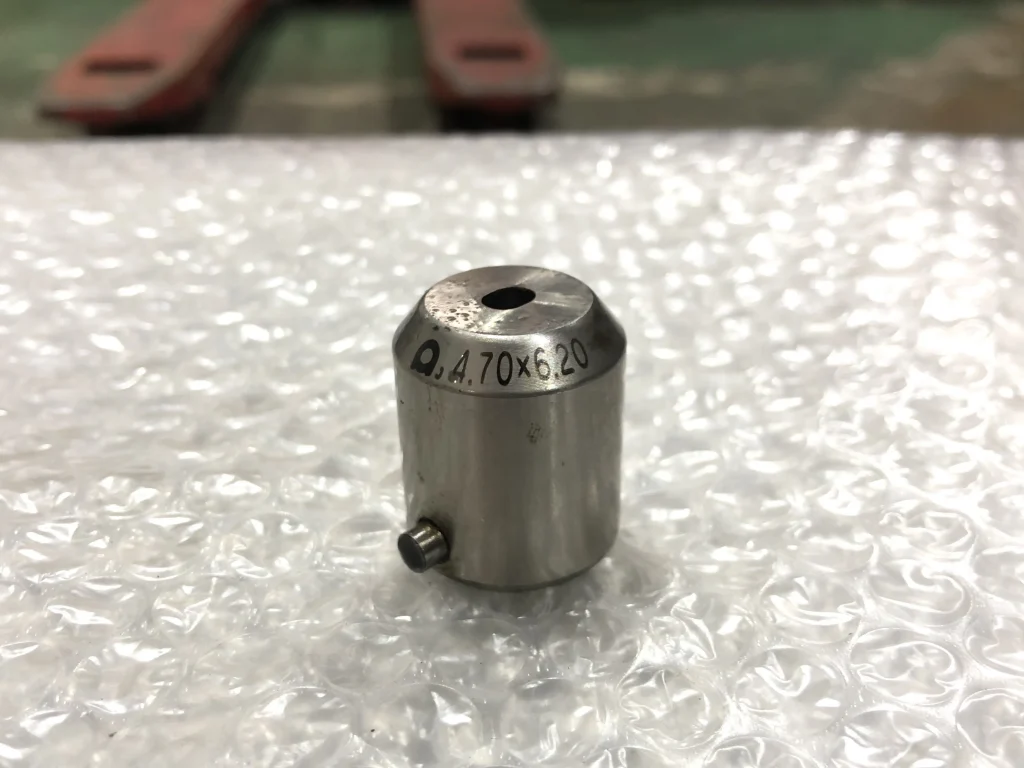 アマダ タレパン金型（ダイ）3個 ①4.70x6.20 ②3.2x6.2 ③4.2x10.2 / AMADA Turret Punch Die 3pcs ①4.70x6.20 ②3.2x6.2 ③4.2x10.2 TS230265