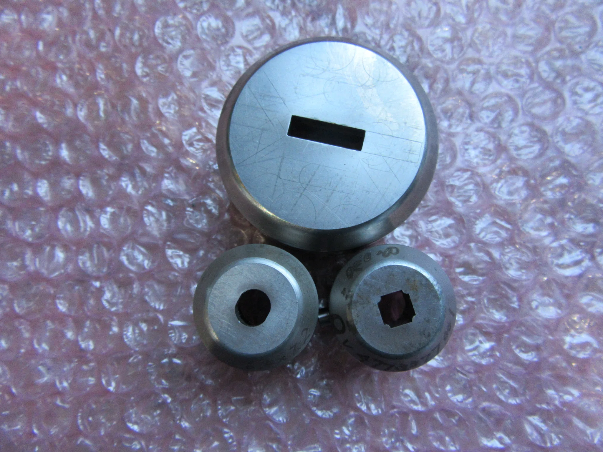 アマダ タレパン金型（ダイ）3個 ①4.40ｘ15.40②4773377001③6.4ｘ7.2 / AMADA Turret Punch Die 3pcs ①4.40ｘ15.40②4773377001③6.4ｘ7.2 TS230289
