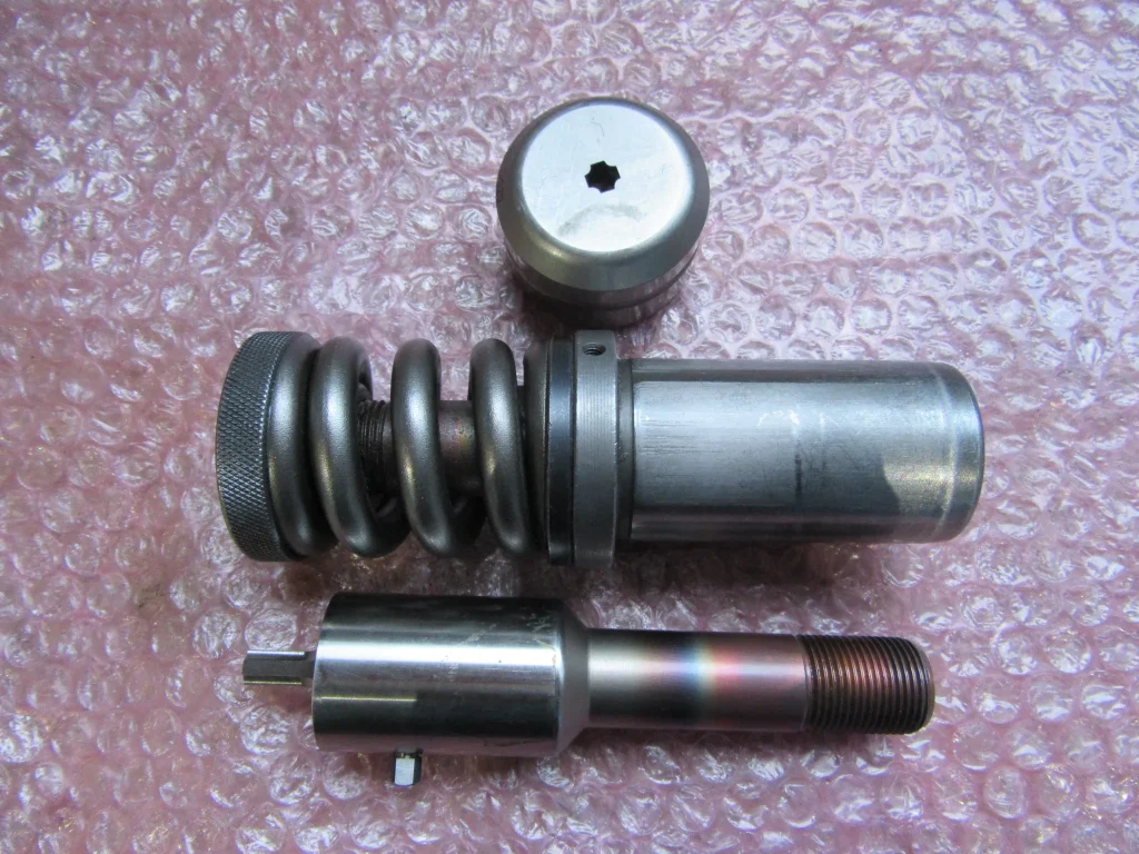 アマダ タレパン金型セット ダイ=5191194001 パンチ=2442366 ボディ=2442366 / AMADA Turret Punch & Die Set ダイ=5191194001 パンチ=2442366 ボディ=2442366 TS230305