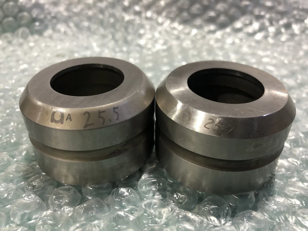 アマダ タレパン金型 パンチ＆ダイセット（ショート） ダイ：①.25.5 ②.25.7 パンチ：25.3 / AMADA ダイ：①.25.5 ②.25.7 パンチ：25.3 TS240013