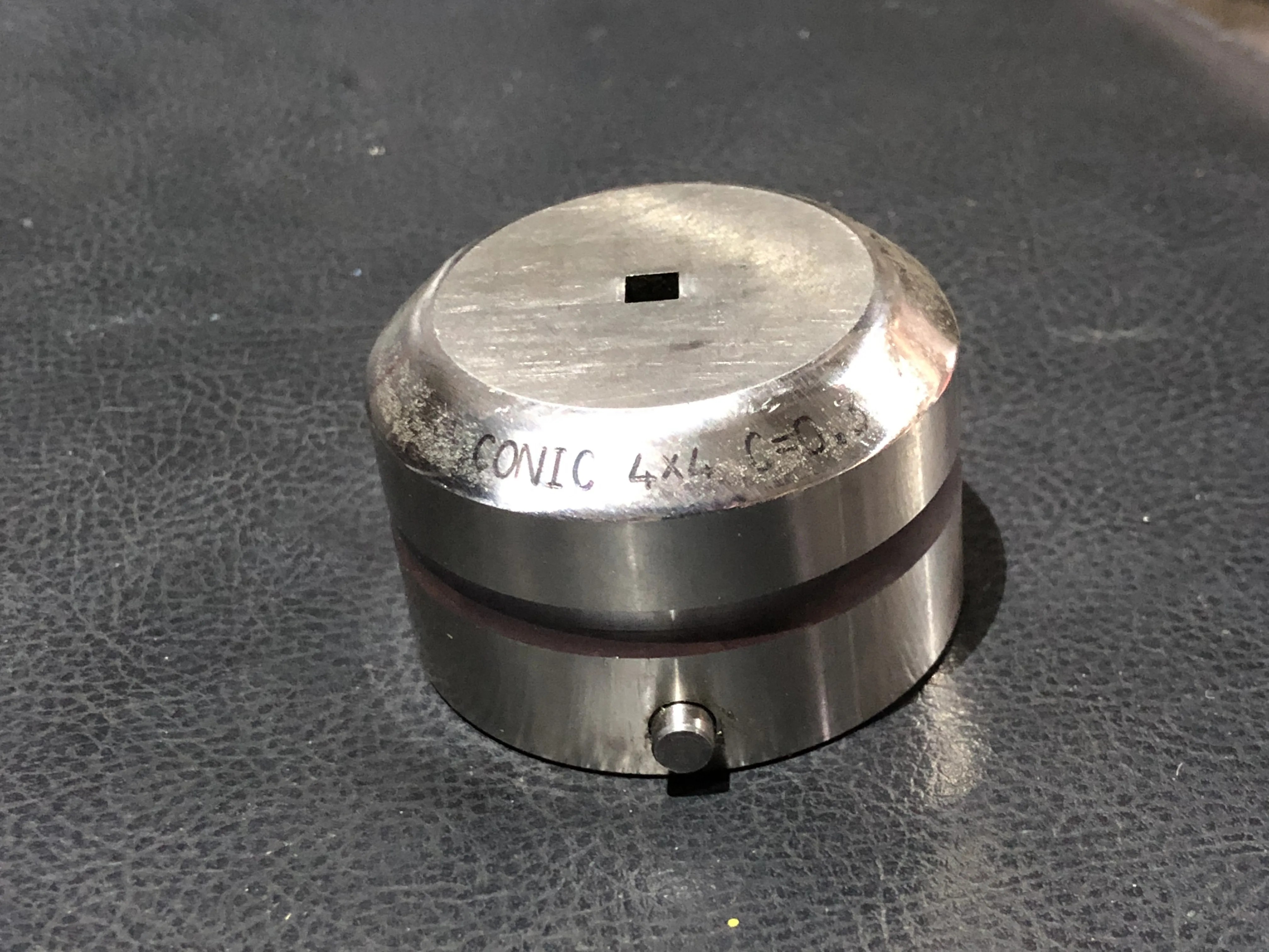 コニック タレパン金型 パンチ＆ダイセット（ショート） ダイ：4x4/C=0.3 パンチ：4x4 / CONIC ダイ：4x4/C=0.3 パンチ：4x4 TS240029