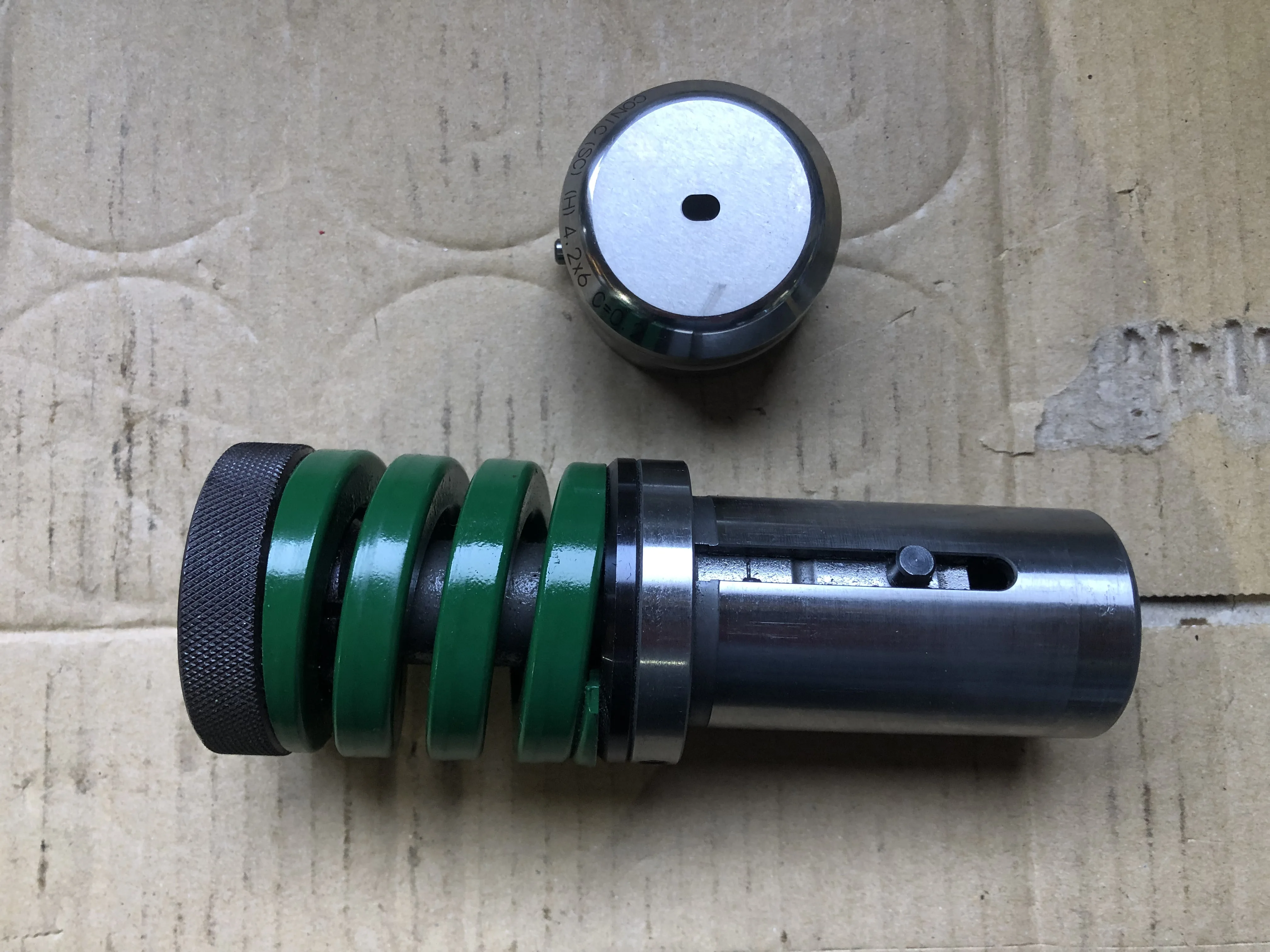 コニック タレパン金型 パンチ＆ダイセット（ショート） パンチ+ダイ：φ4.2x6,C=0.2 / CONIC パンチ+ダイ：φ4.2x6,C=0.2 TS240096