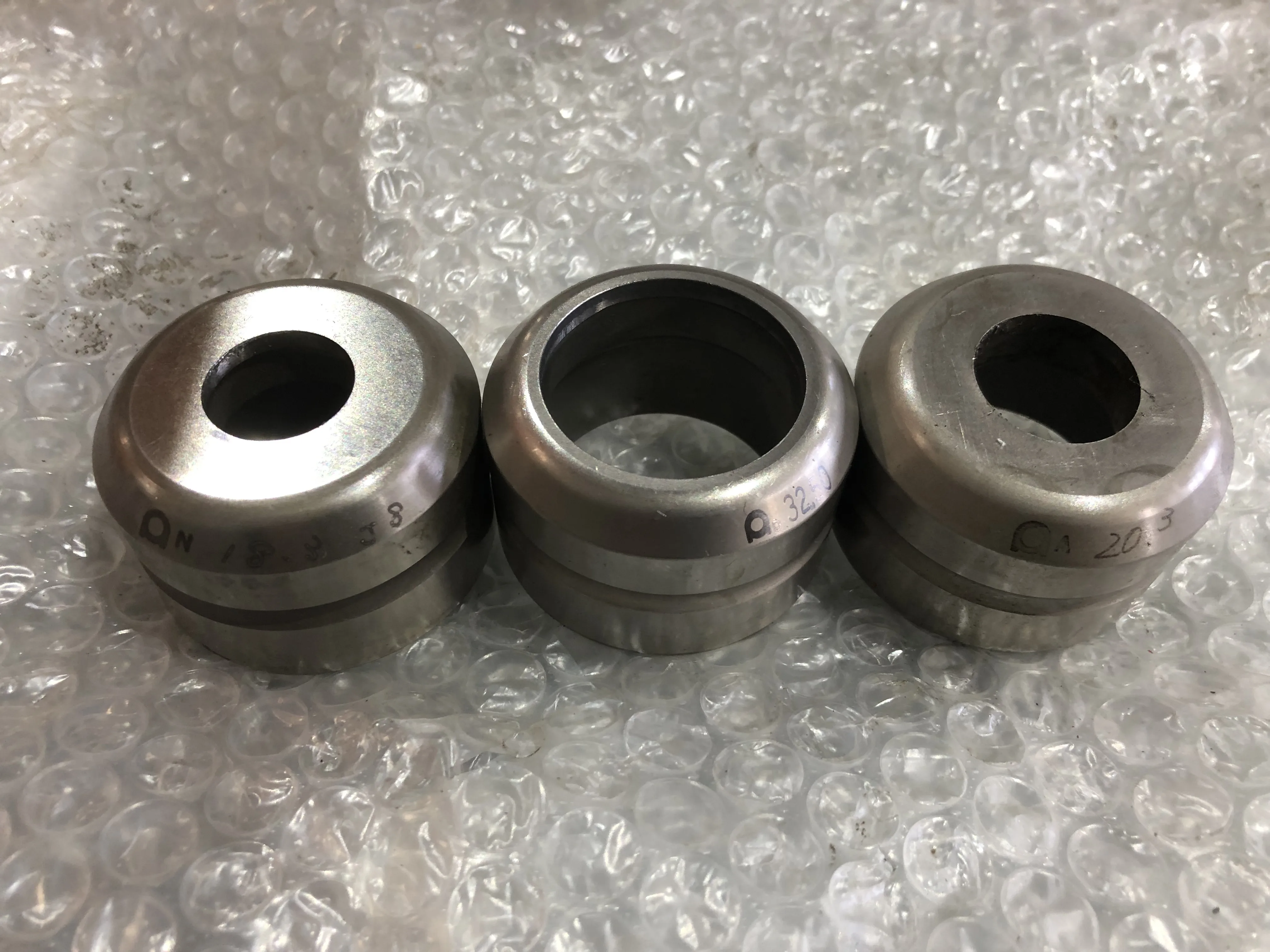 アマダ タレパン金型 ダイ 3個 ①φ18.3②φ32.50③φ20.3 / AMADA ①φ18.3②φ32.50③φ20.3 TS240158