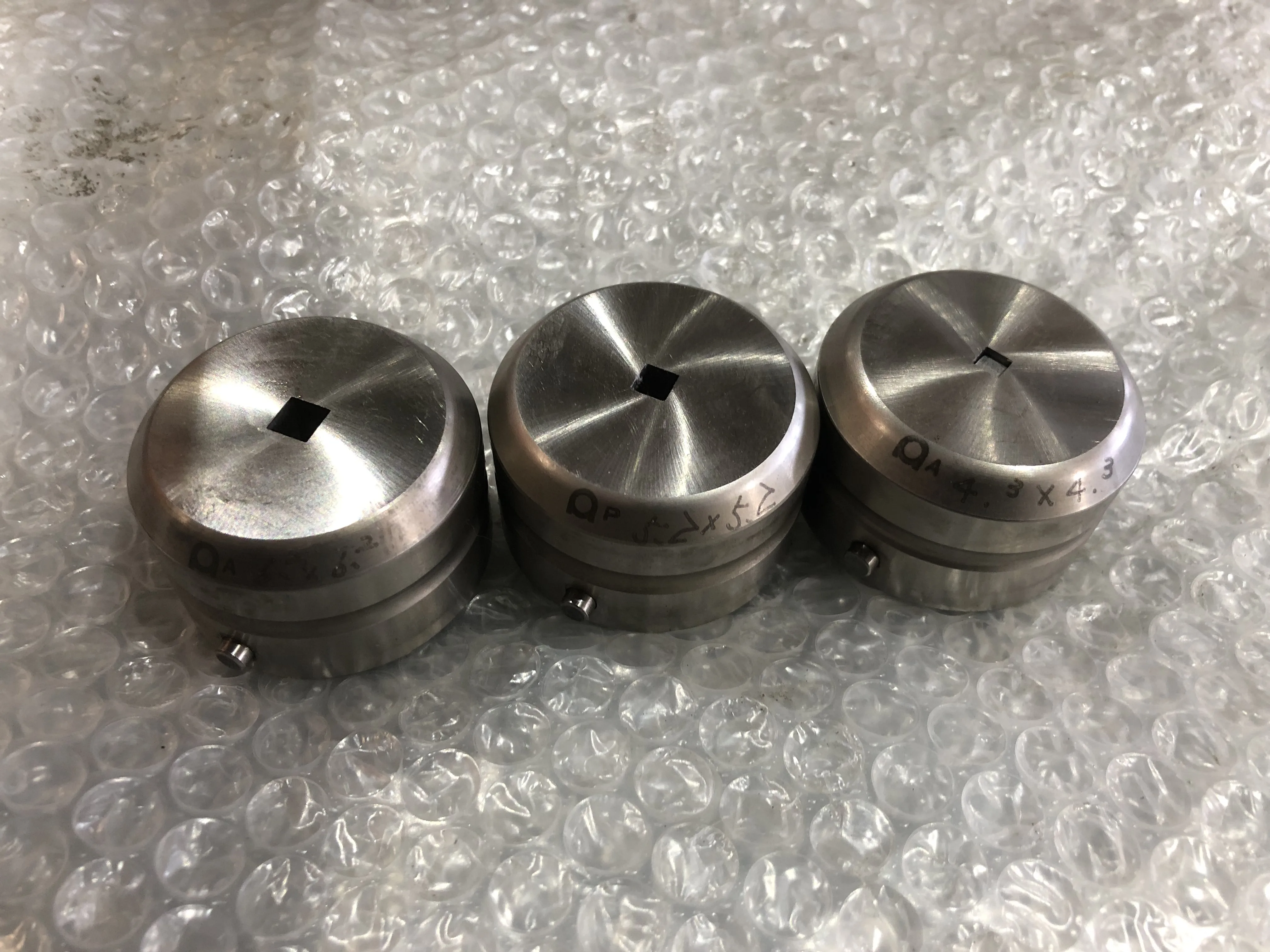 アマダ タレパン金型 ダイ 3個 ①6.2x6.2②5.2x5.2③4.3x4.3 / AMADA ①6.2x6.2②5.2x5.2③4.3x4.3 TS240163