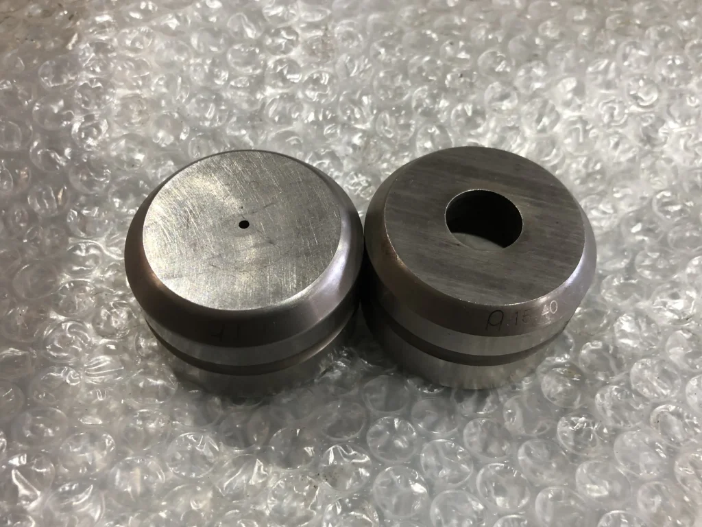 アマダ タレパン金型 ダイ 2個 ①φ1.90②φ15.40 / AMADA ①φ1.90②φ15.40 TS240165