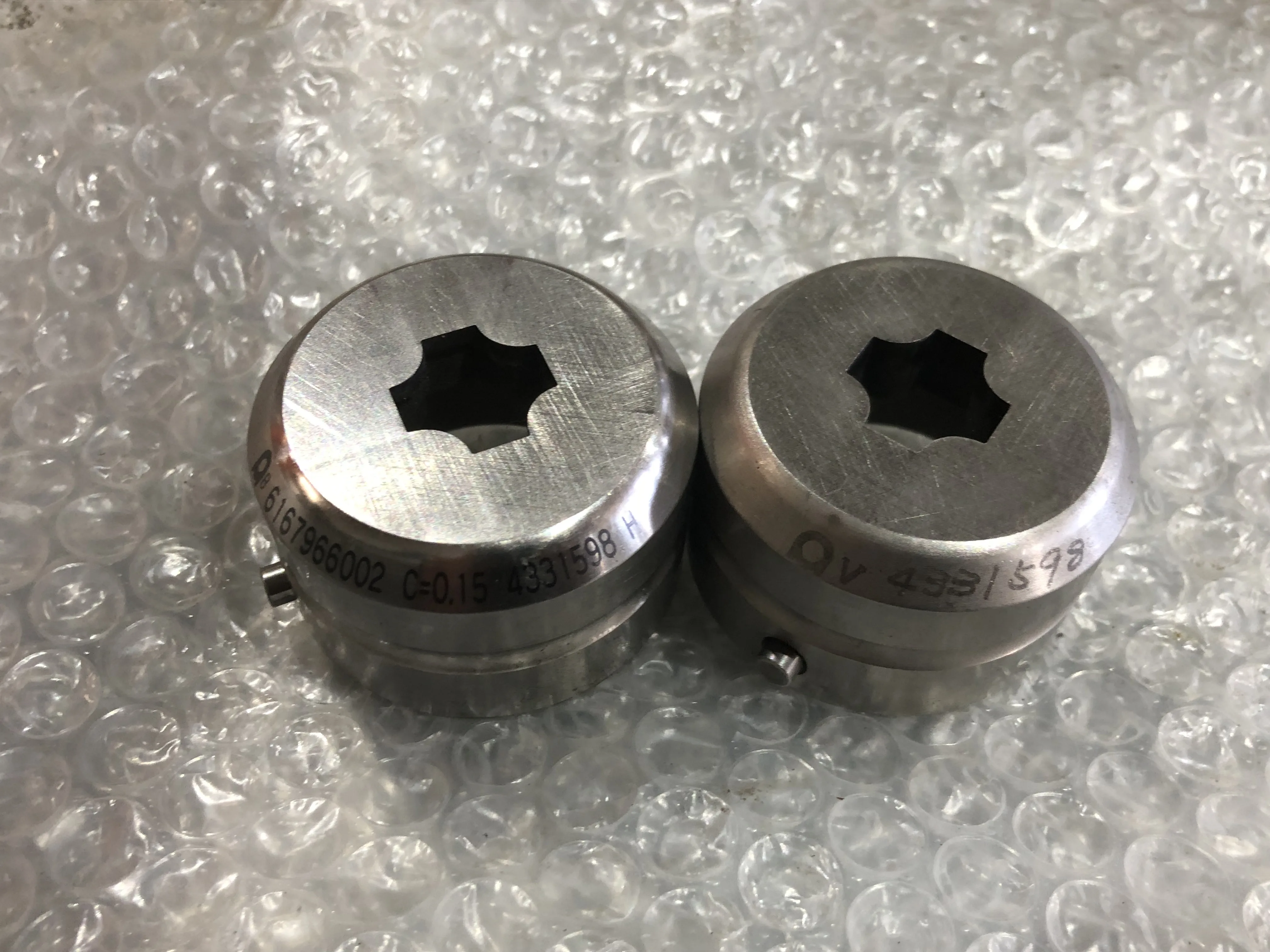 アマダ タレパン金型 ダイ 2個 ①6167966002 C=0.15 4331598H(R=5mm) ②4331598(R=5mm) / AMADA ①6167966002 C=0.15 4331598H(R=5mm) ②4331598(R=5mm) TS240167
