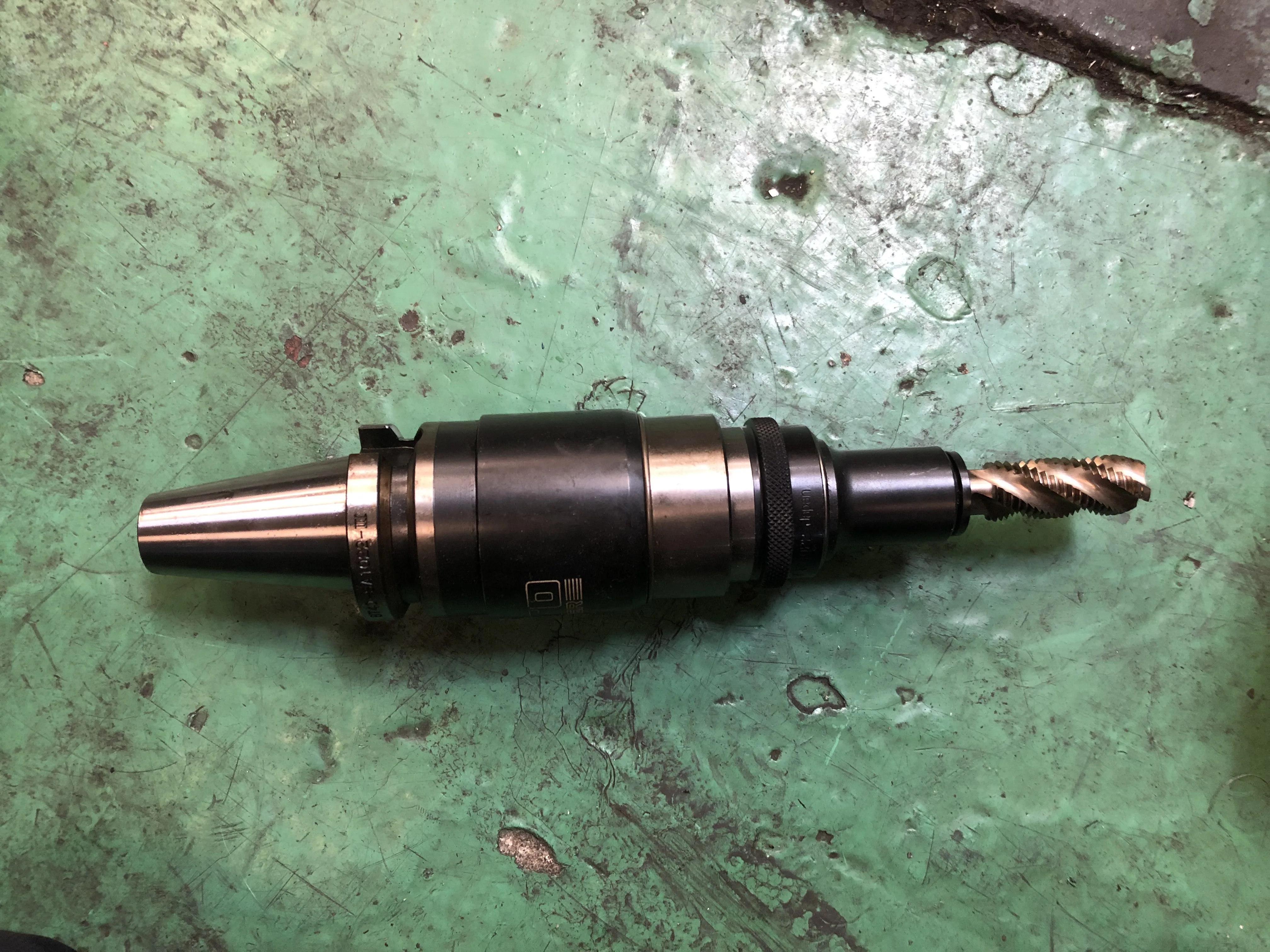 カトウ工機 BT40 (タップホルダー) BT40-SA1022 / KATO MFG KATO TAPPER BT40 SA Type Tapper BT40-SA1022 TU210109