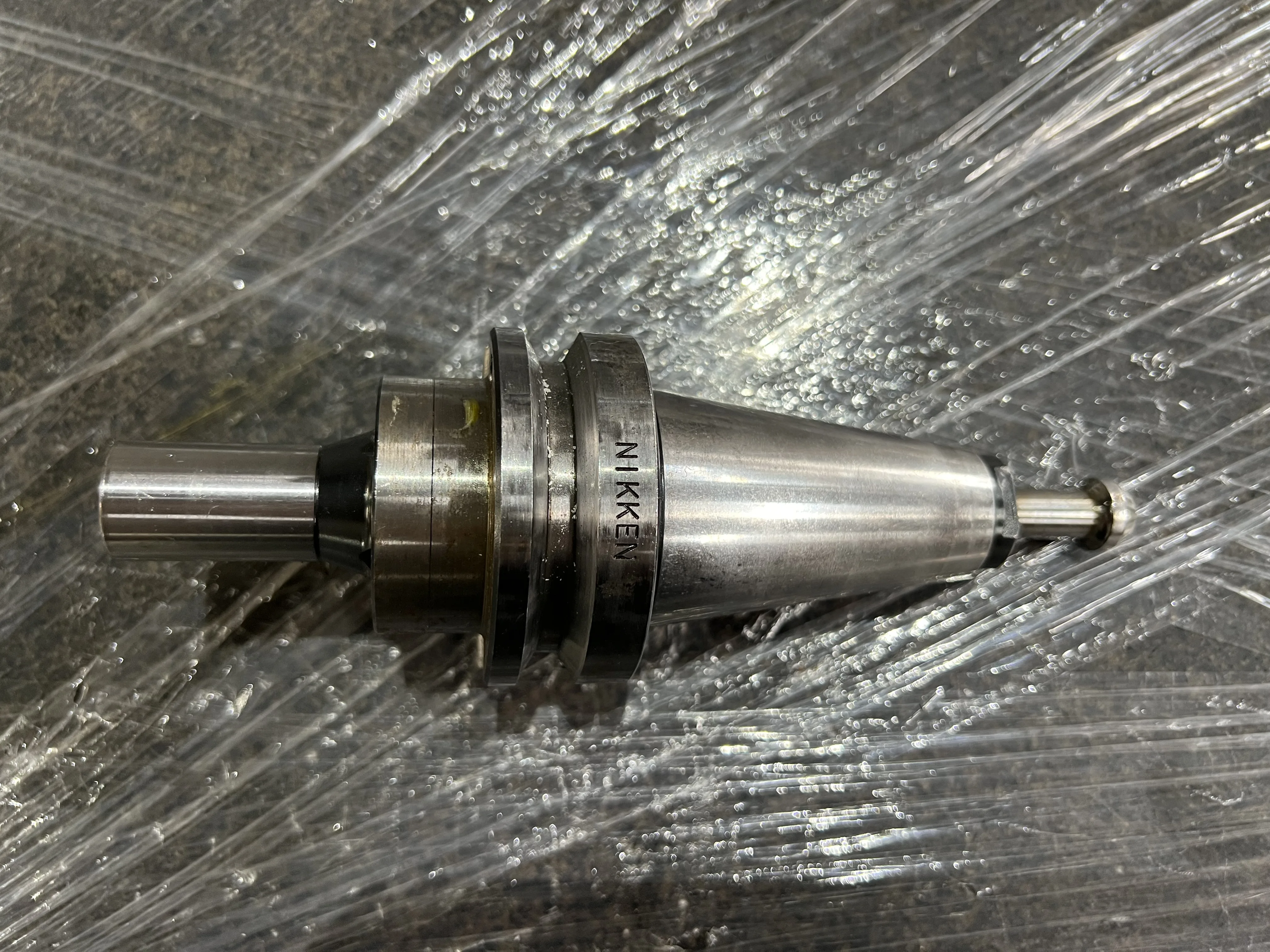 日研工作所 BT40 BT40-MMC8-90 / NIKKEN KOSAKUSHO WORKS BT40 Milling Chuck BT40-MMC8-90 TU220210