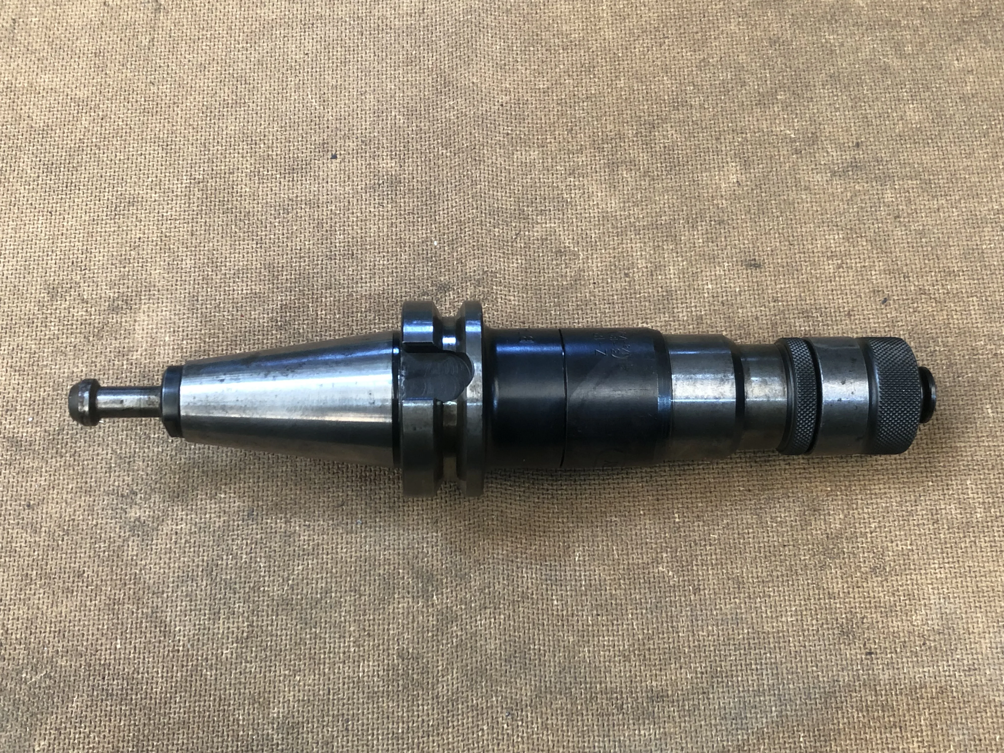 日研工作所 BT40 BT40-Z12-130 / NIKKEN KOSAKUSHO WORKS BT40 Tapping Holder BT40-Z12-130 TU220100