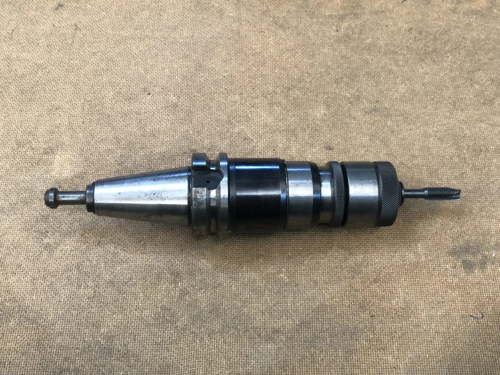 日研工作所 BT40 BT40-Z16-109 / NIKKEN KOSAKUSHO WORKS BT40 Tapping Chuck BT40-Z16-109 TU220109