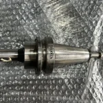 日研工作所 BT40 BT40-MMC8-90 / NIKKEN KOSAKUSHO WORKS BT40 Milling Chuck BT40-MMC8-90 TU220185
