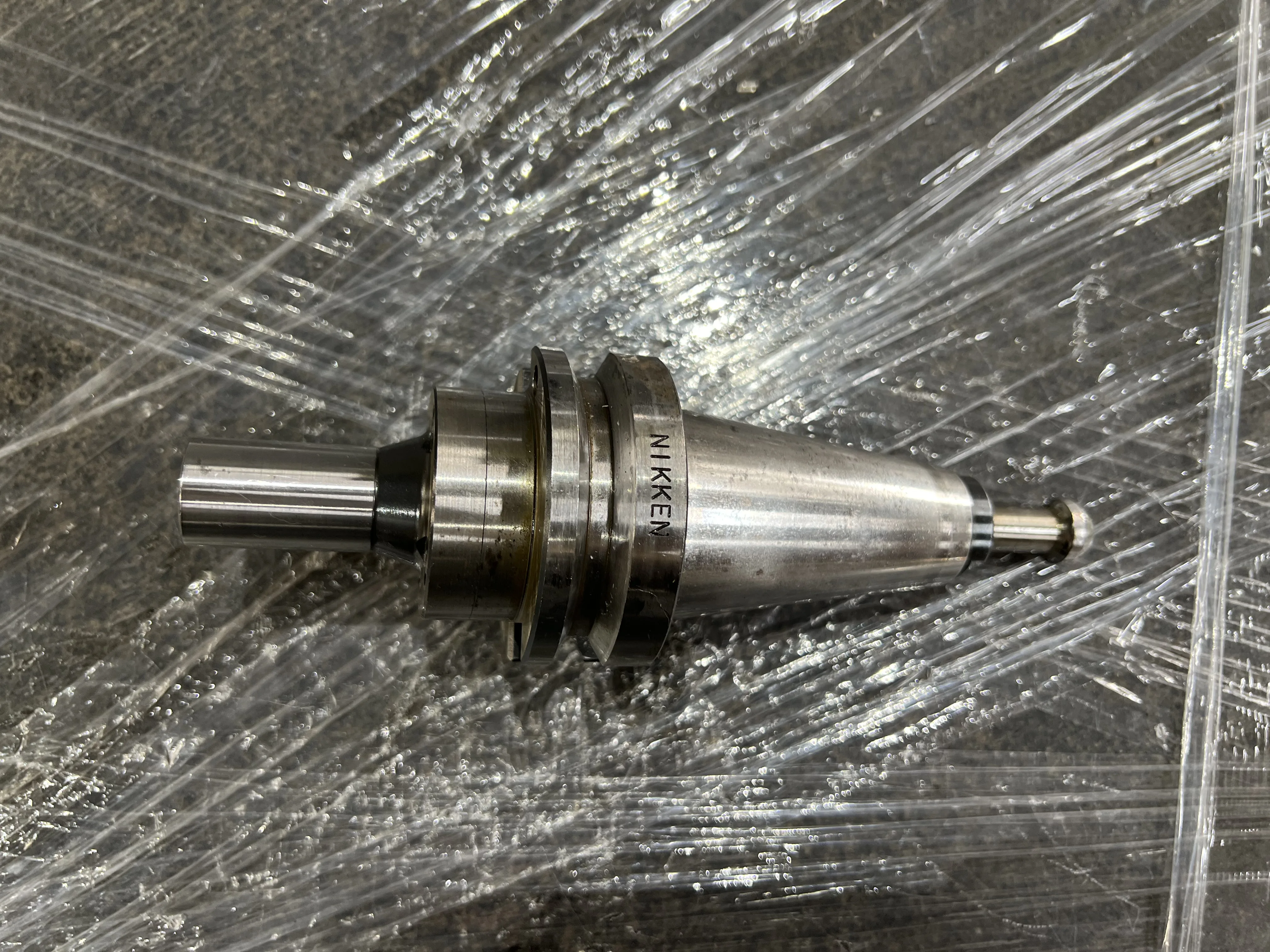 日研工作所 BT40 BT40-MMC8-90 / NIKKEN KOSAKUSHO WORKS BT40 Milling Chuck BT40-MMC8-90 TU220215