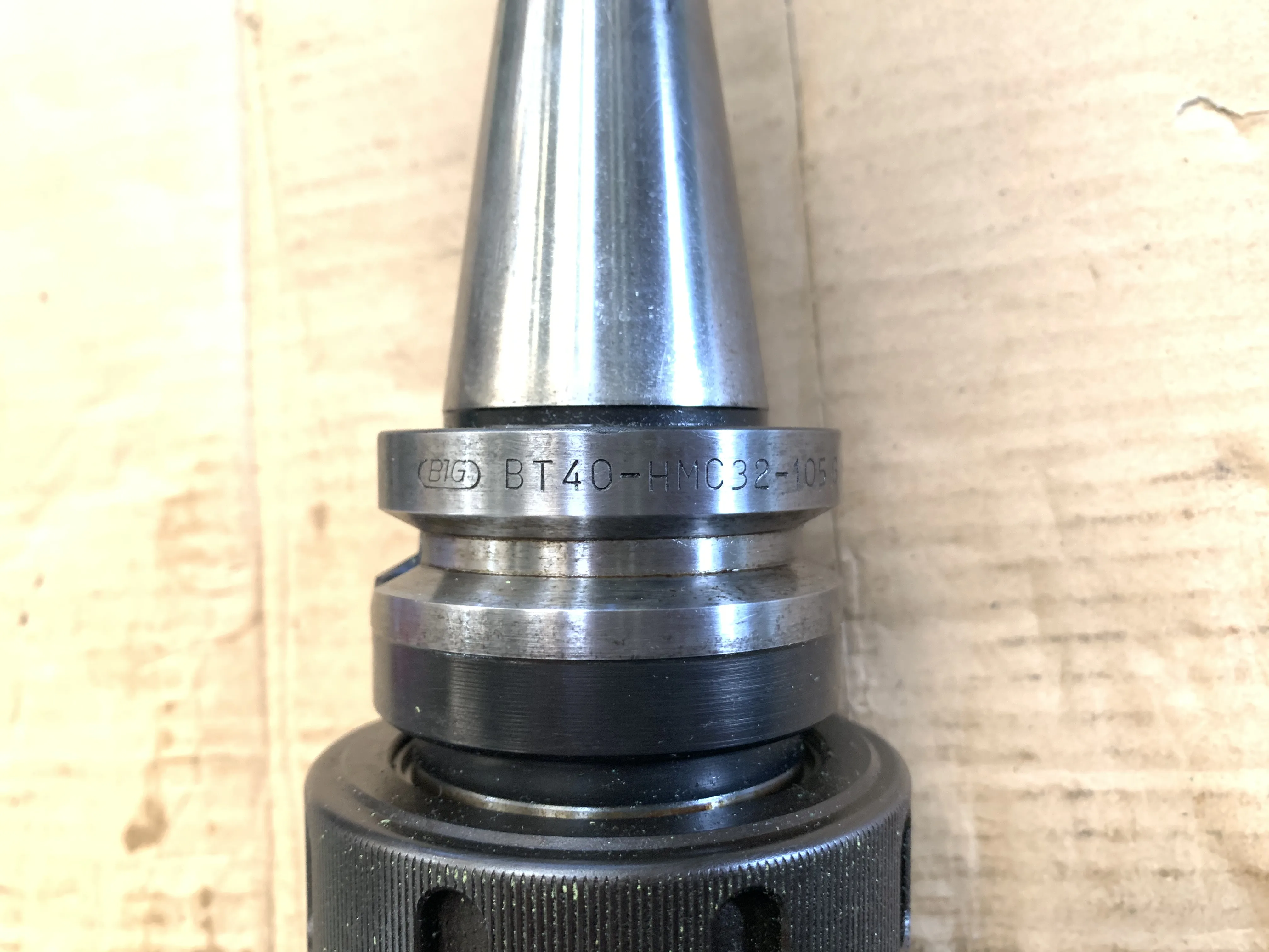 大昭和精機 BIG BT40 BT40-HMC32-105 / BIG DAISHOWA BT40 New High-Power Milling Chuck BT40-HMC32-105 TU220368
