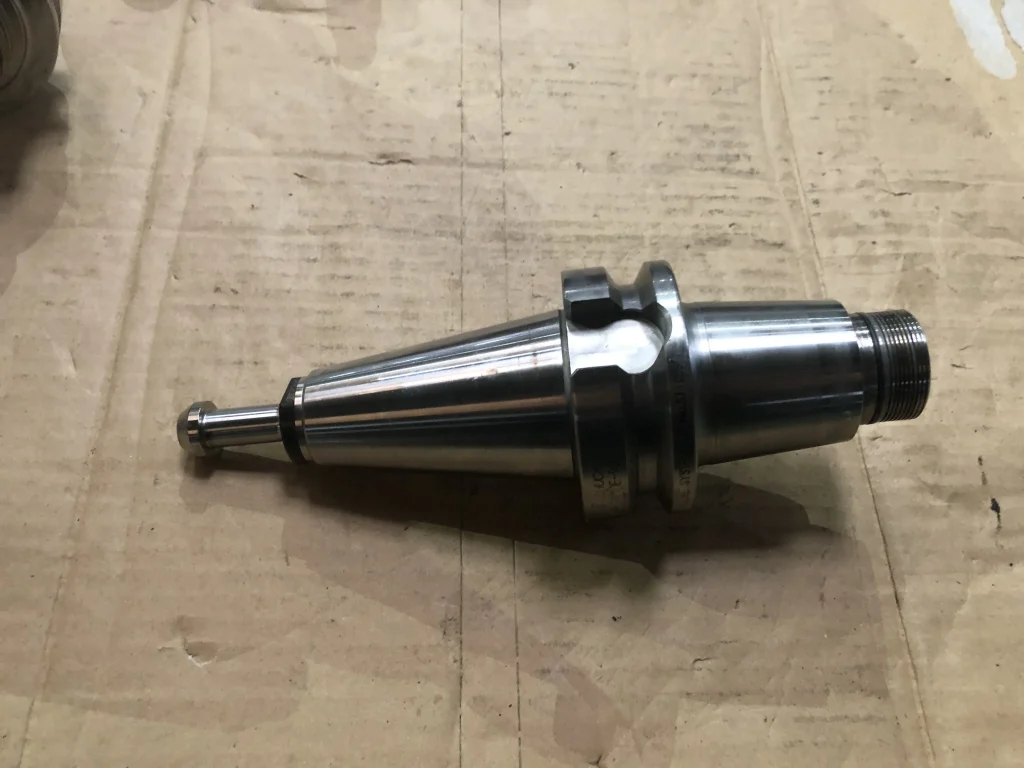 大昭和精機 BIG BBT40 BBT40-MEGA10E-90 / BIG DAISHOWA BBT40 Mega E Chuck BBT40-MEGA10E-90 TU220409