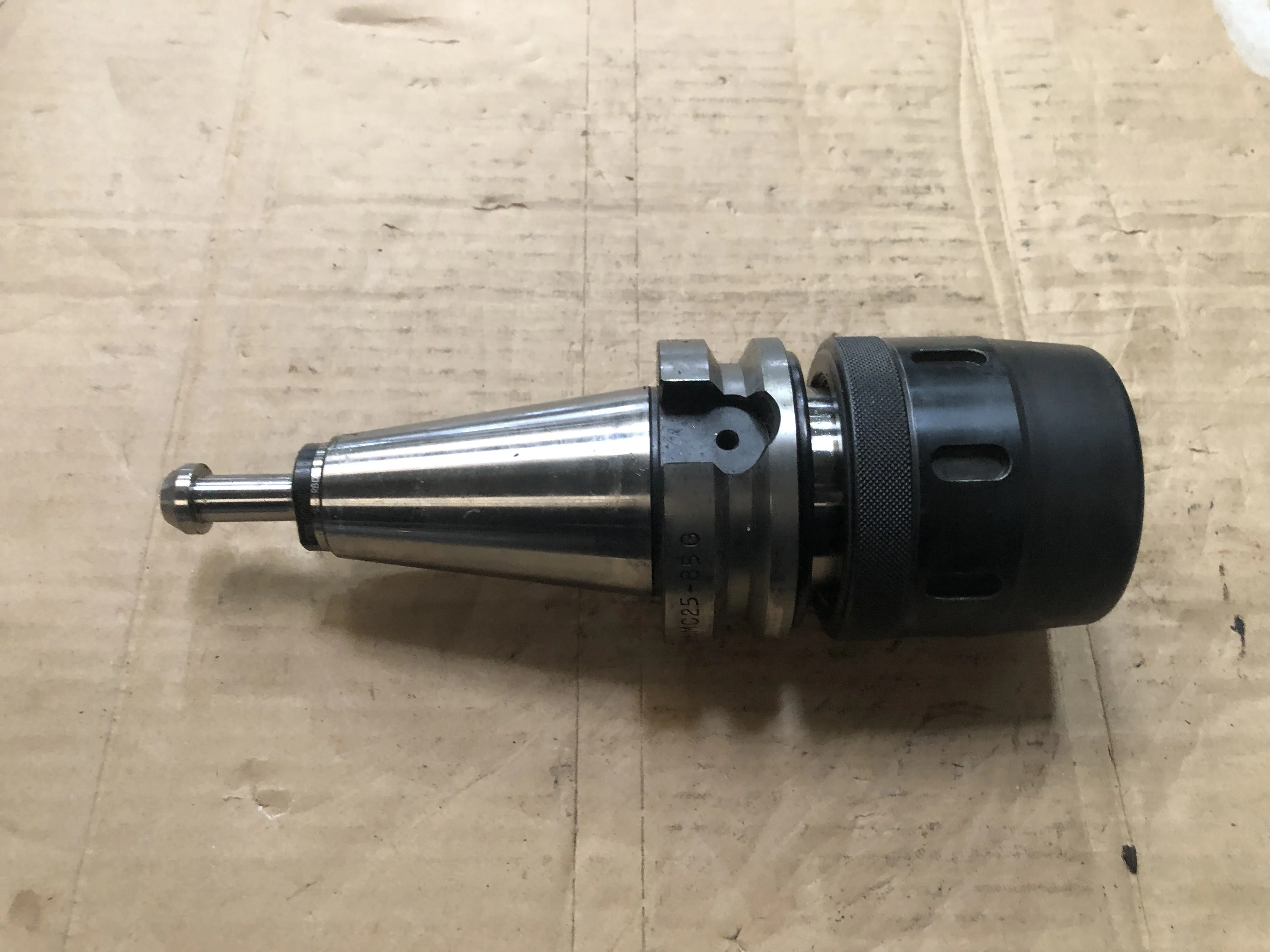 日研工作所 BT40 BT40-HMC25-85G / NIKKEN KOSAKUSHO WORKS BT40 New High-Power Milling Chuck BT40-HMC25-85G TU220479