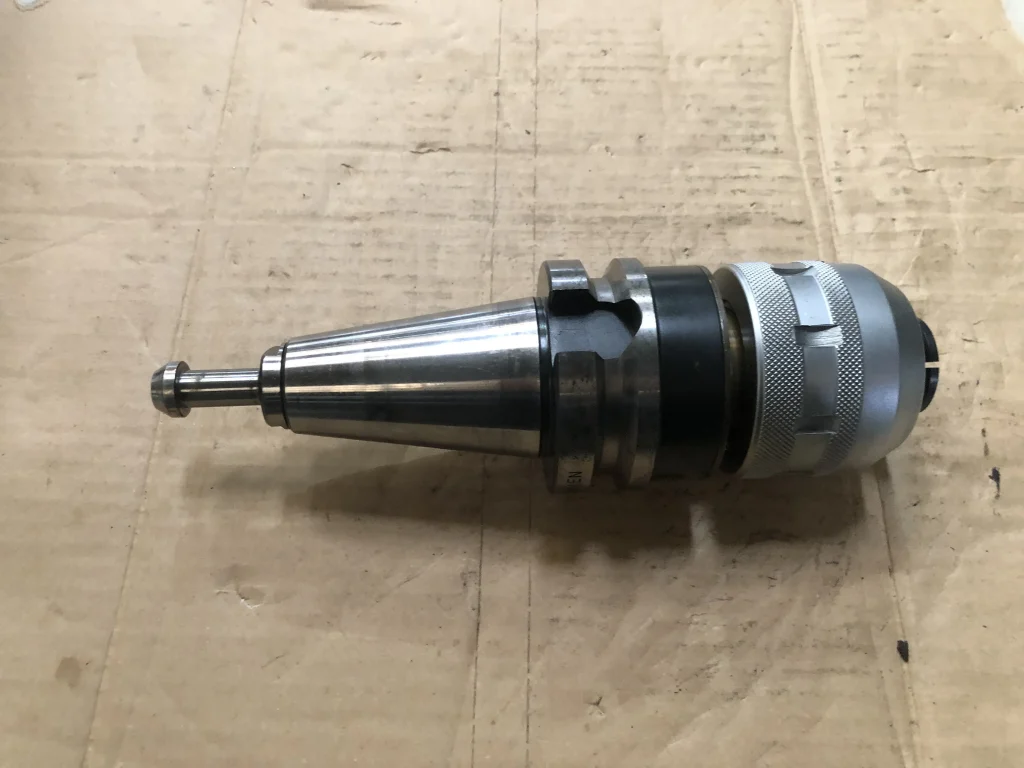 日研工作所 BT40 BT40-C22-90 / NIKKEN KOSAKUSHO WORKS BT40 Milling Chuck BT40-C22-90 TU220480