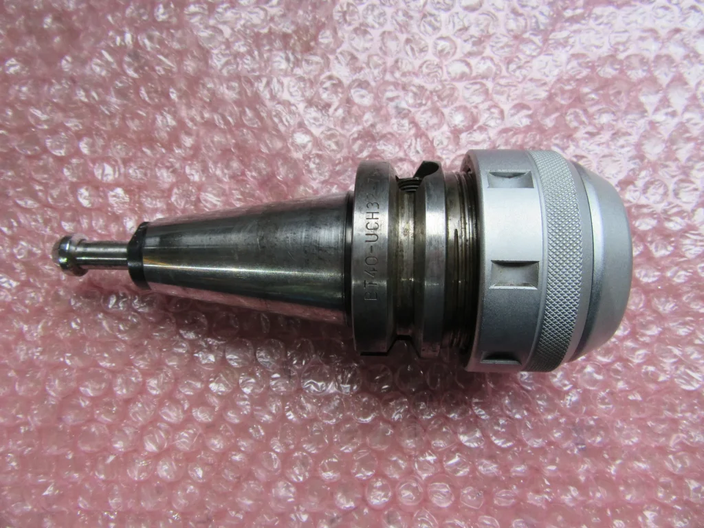 日研工作所 BT40 BT40-UCH32-75 / NIKKEN KOSAKUSHO WORKS BT40 Milling Chuck BT40-UCH32-75 TU230136
