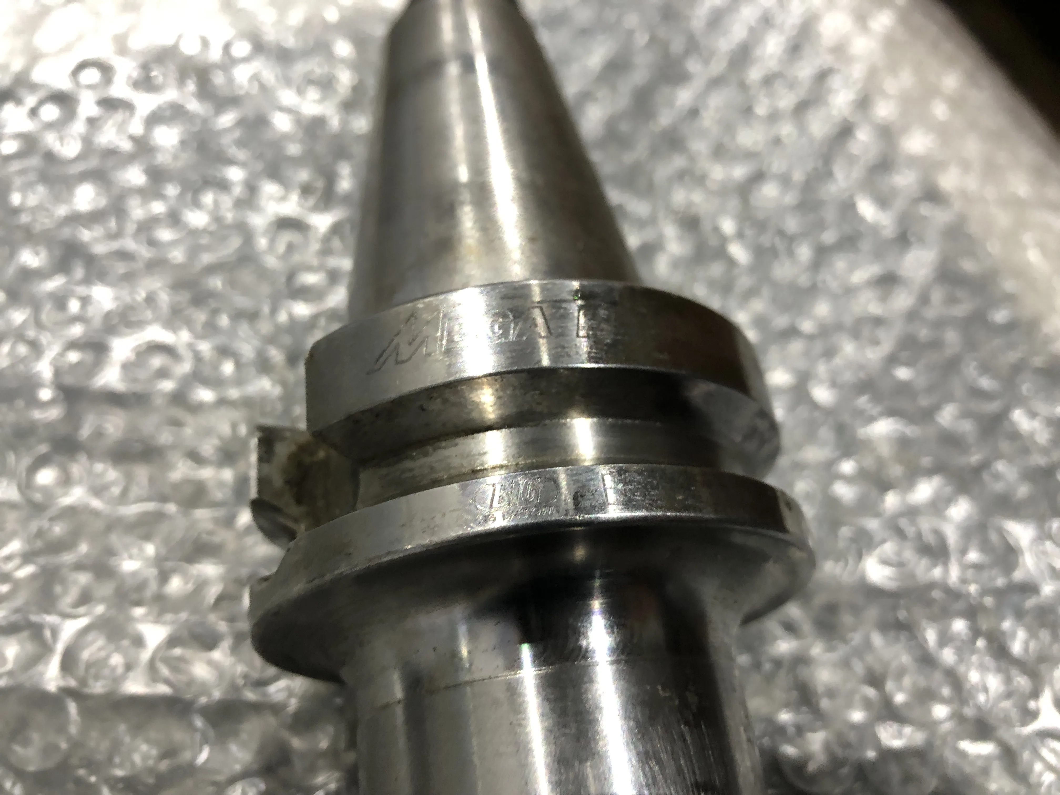 大昭和精機 BIG BBT40 BBT40-MEGA16N-135 / BIG DAISHOWA BBT40 Mega New Baby Chuck BBT40-MEGA16N-135 TU230241