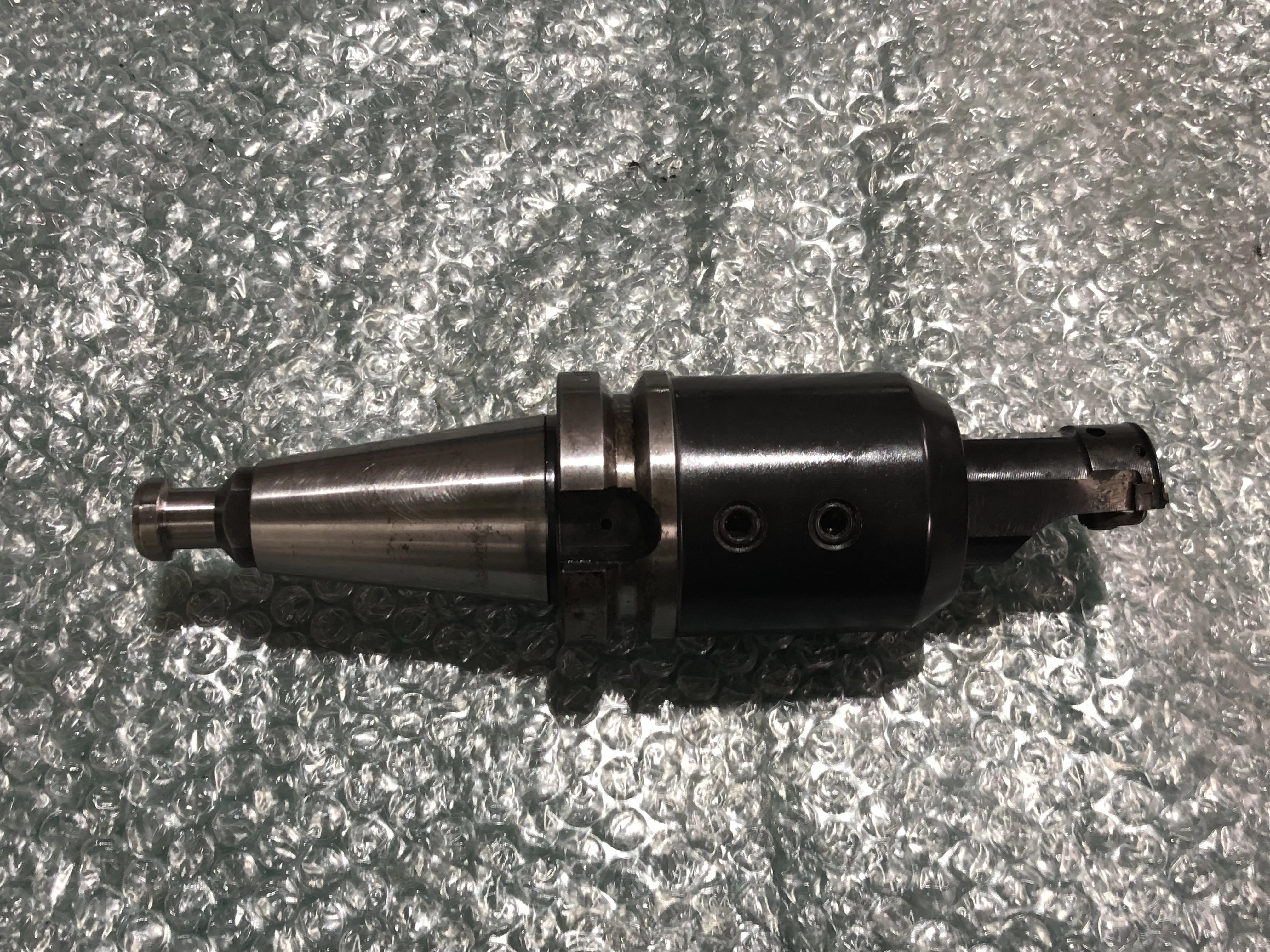 日研工作所 BT40 サイドロックホルダ BT40-SLA32-90 / NIKKEN KOSAKUSHO WORKS BT40-SLA32-90 TU250095