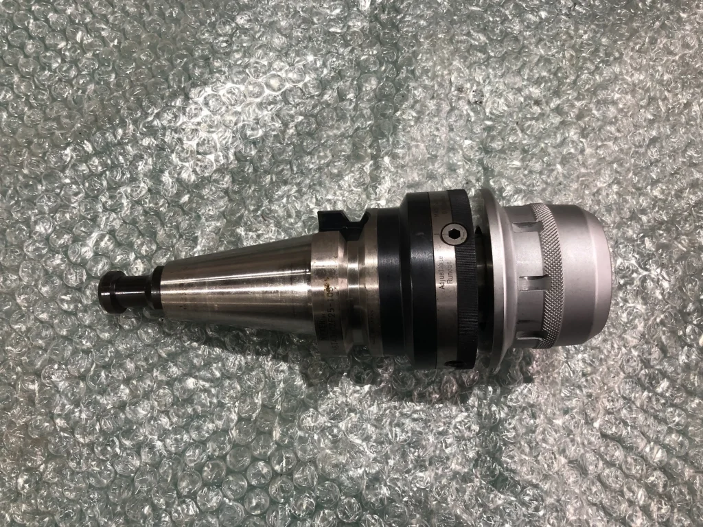 日研工作所 NBT40 ミーリングチャック NBT40-CZF20-105 / NIKKEN KOSAKUSHO WORKS NBT40-CZF20-105 TU250161