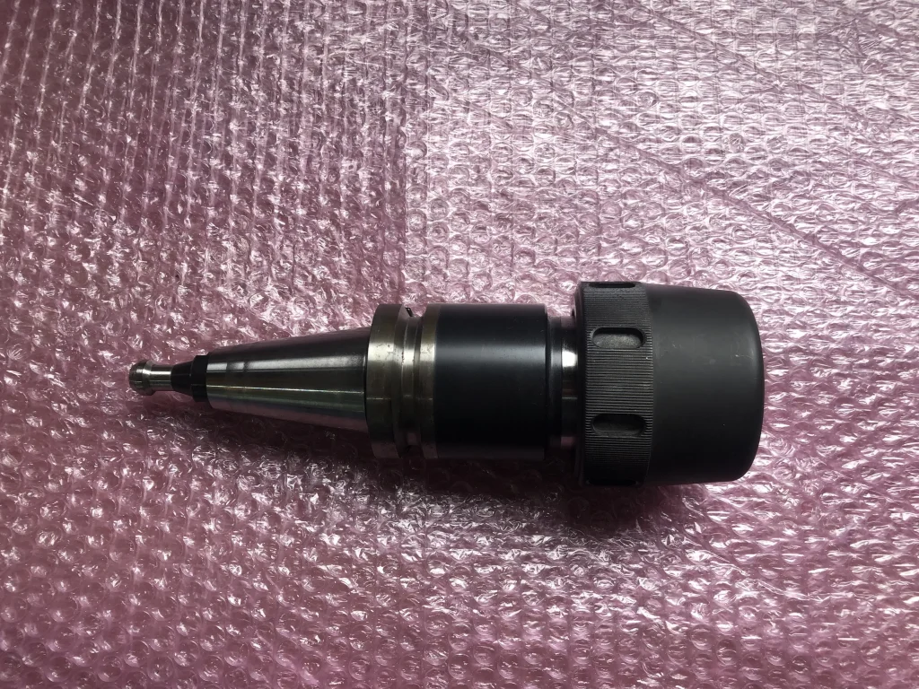 大昭和精機 BIG BT40 ミーリングチャック BT40-GMC32-135 / BIG DAISHOWA BT40-GMC32-135 TU250201