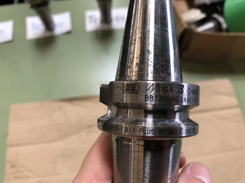 大昭和精機 BIG BBT30 BBT30-MEGA6E-90 / BIG DAISHOWA BBT30 Mega E Chuck BBT30-MEGA6E-90 TV220113